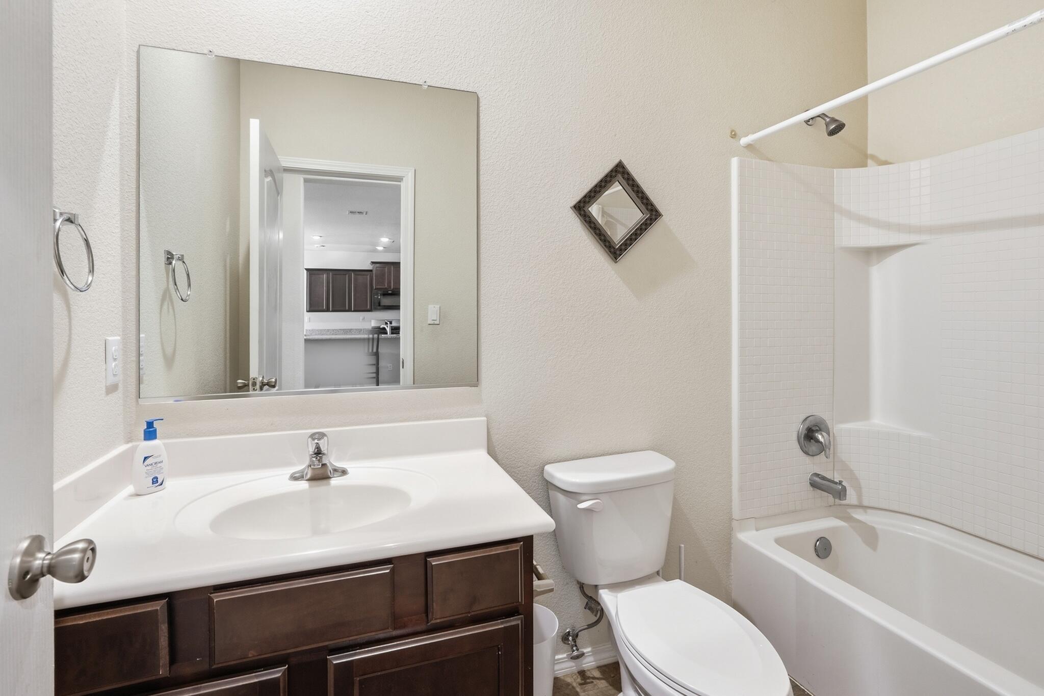 Photo 11 — 3517 N Wild Horse Road NE