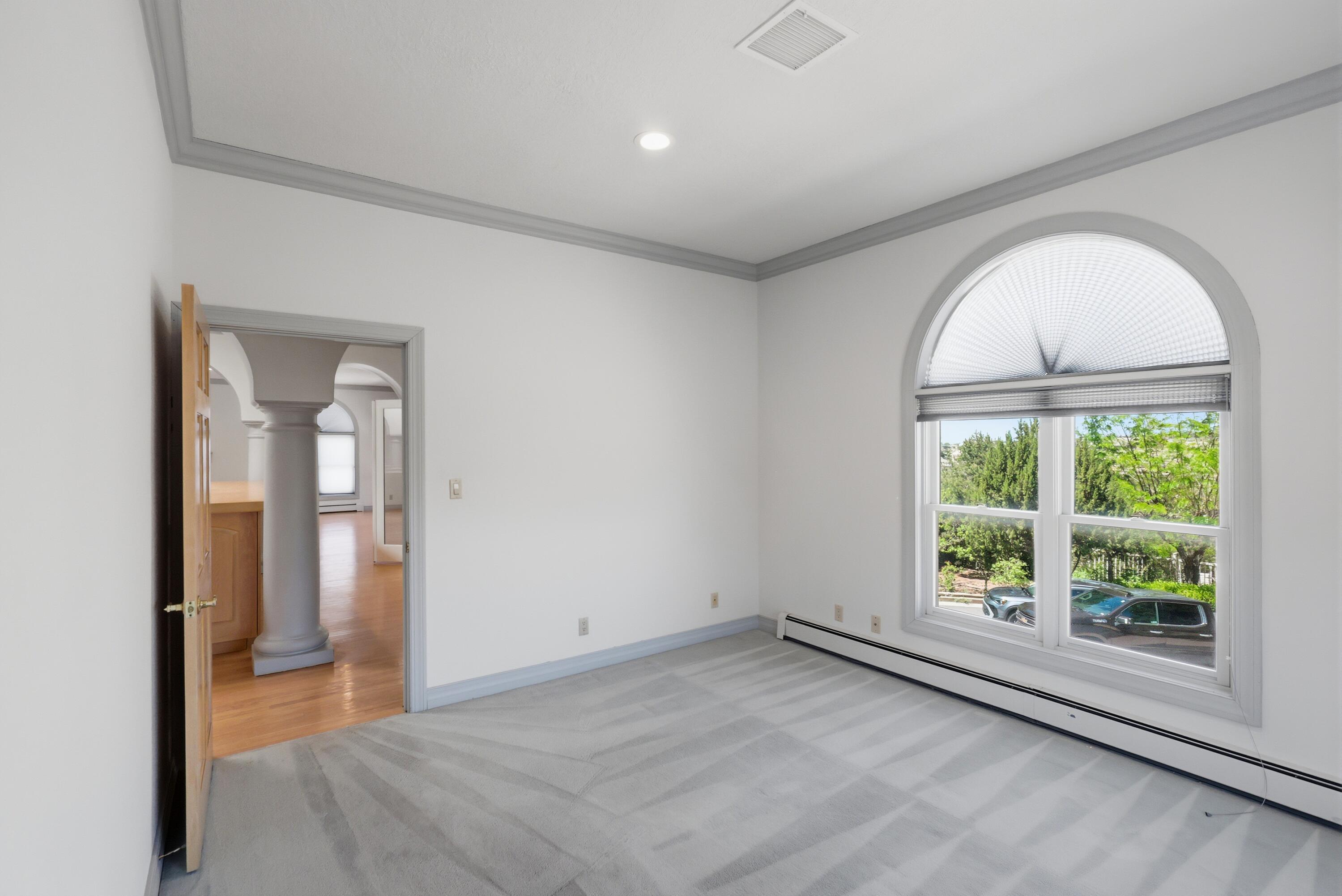 Photo 15 — 13816 Winterwood Way SE