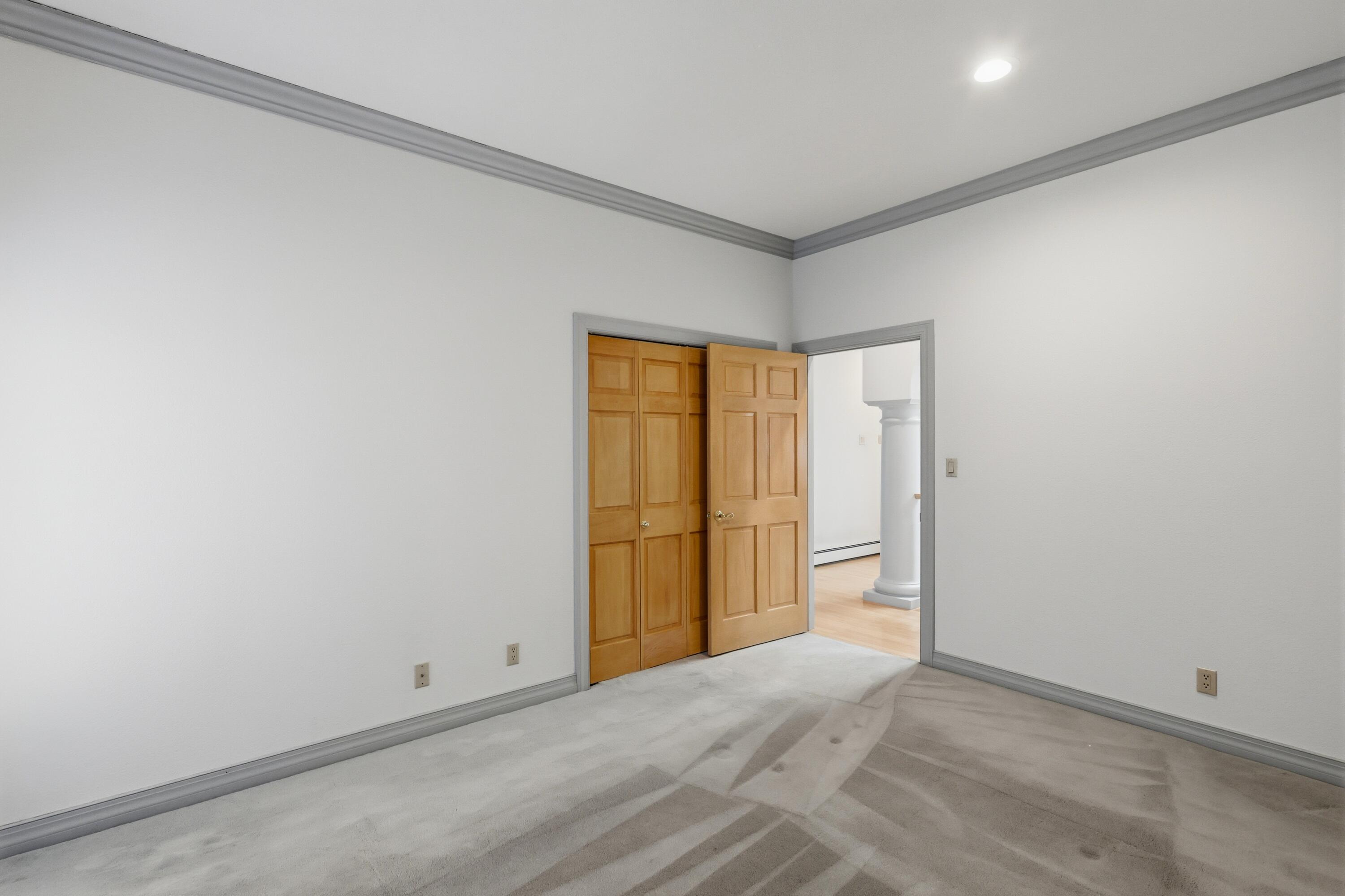 Photo 19 — 13816 Winterwood Way SE
