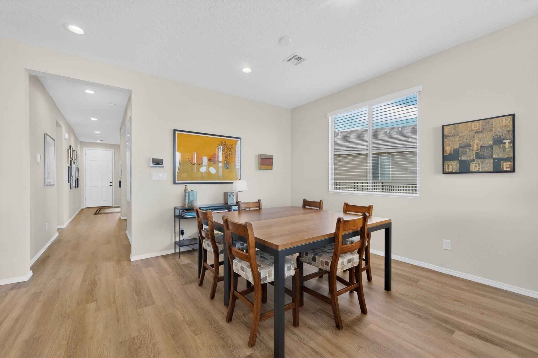 Photo 19 — 1318 Vallecito Court NW