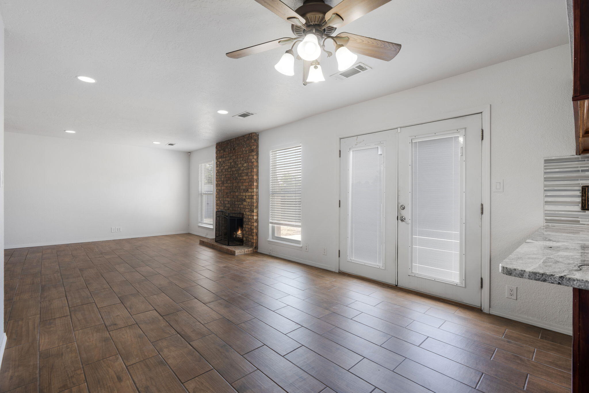 Photo 16 — 6508 Martin Court NE