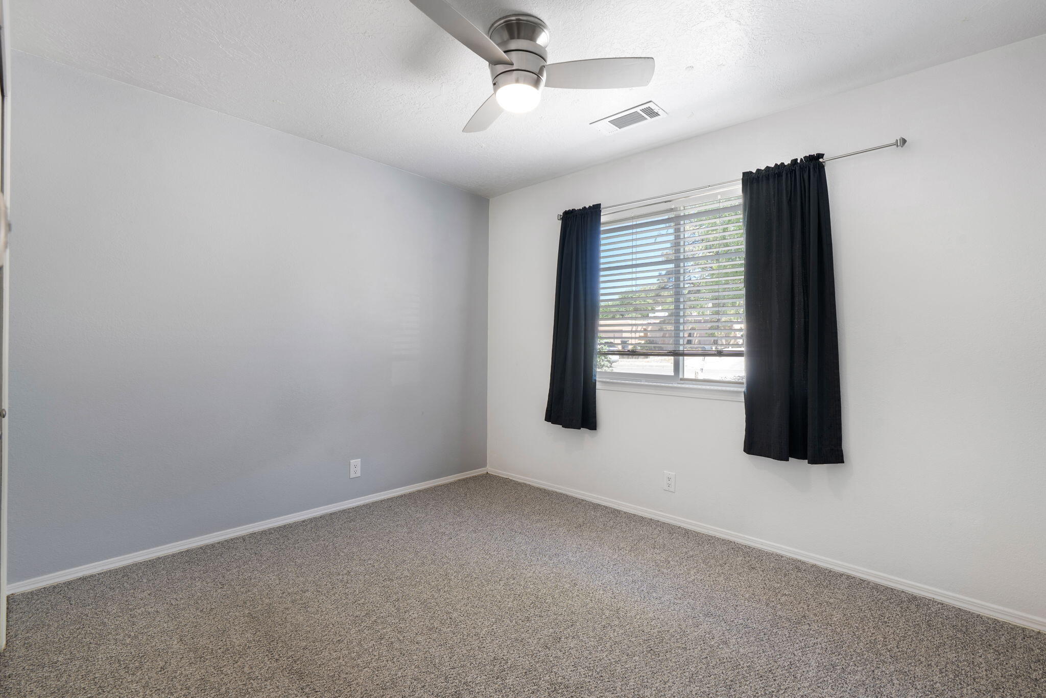 Photo 2 — 6508 Martin Court NE