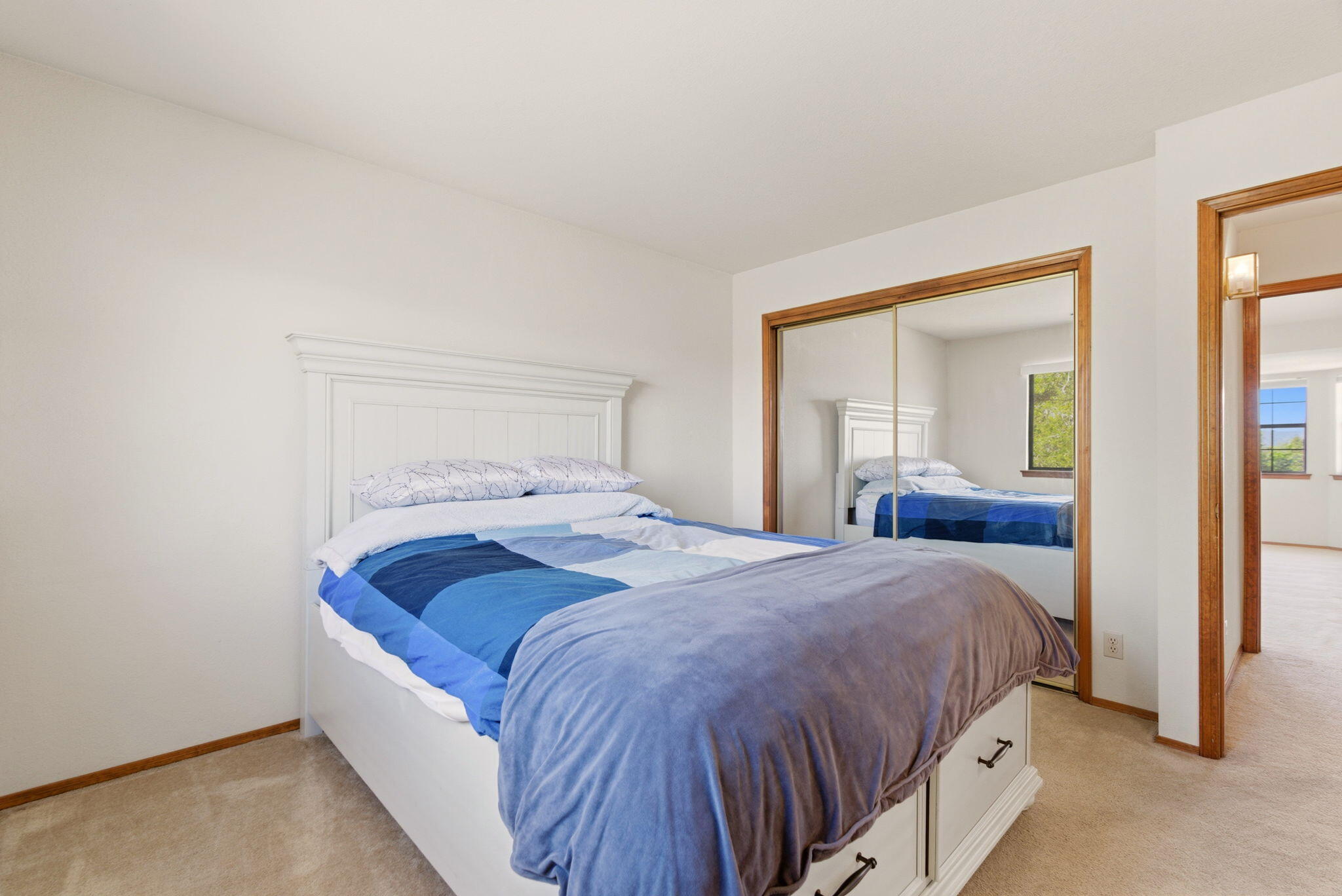 Photo 2 — 6009 Azuelo Avenue NW