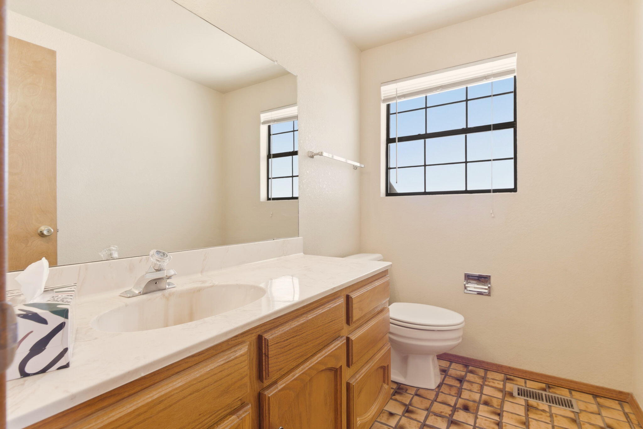 Photo 5 — 6009 Azuelo Avenue NW