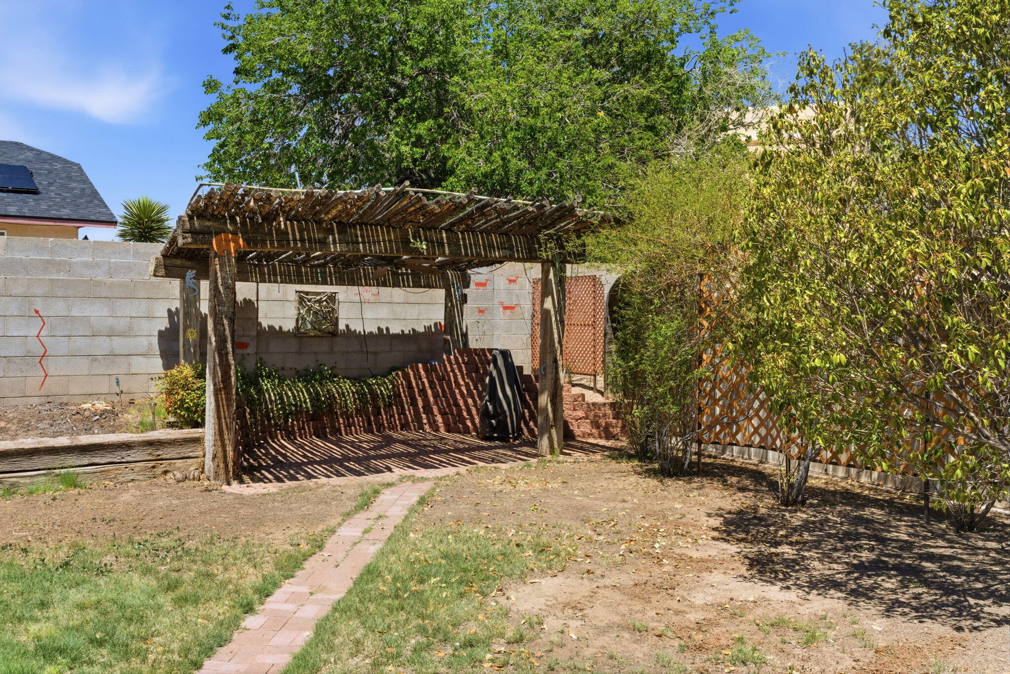 Photo 8 — 6009 Azuelo Avenue NW