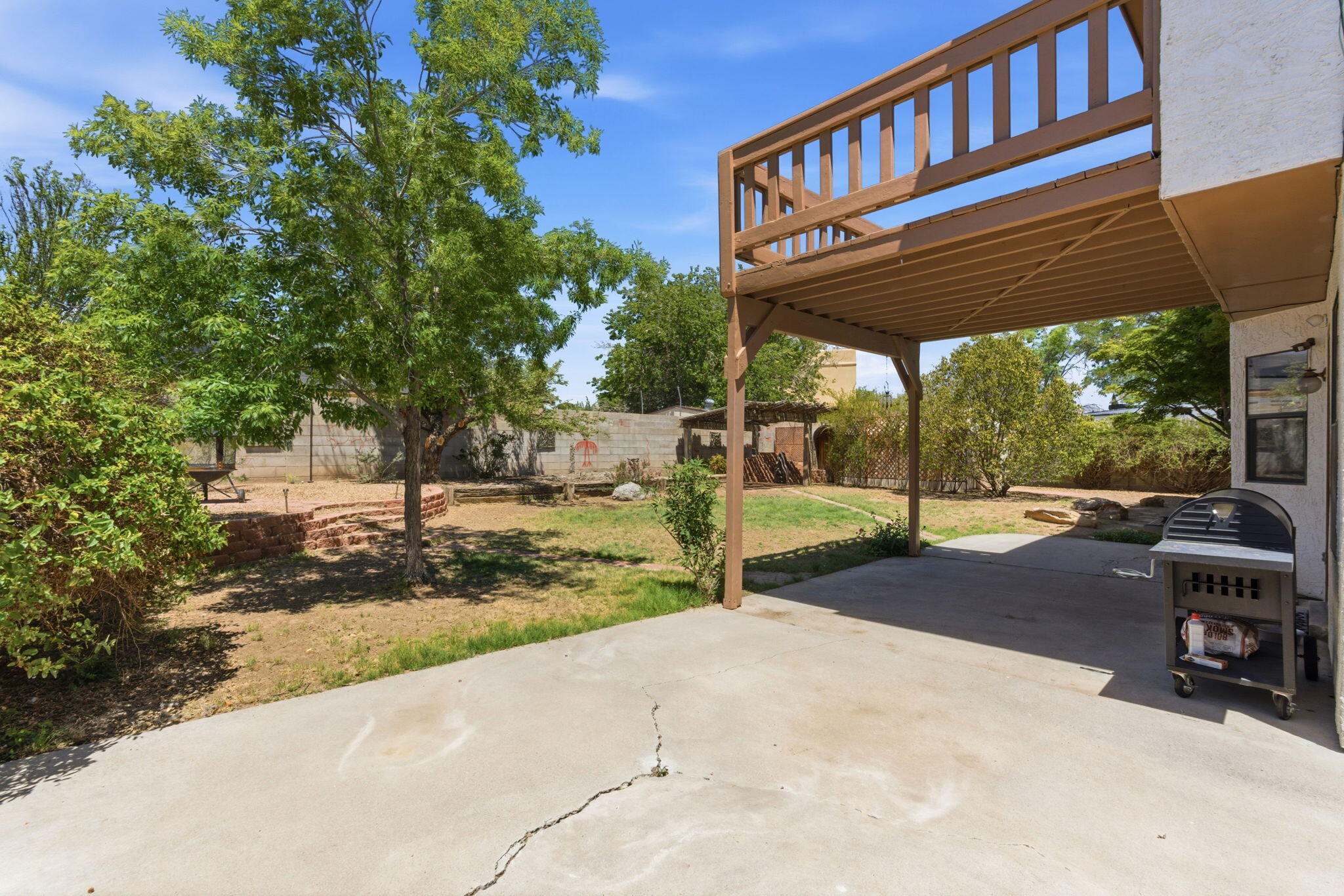 Photo 9 — 6009 Azuelo Avenue NW