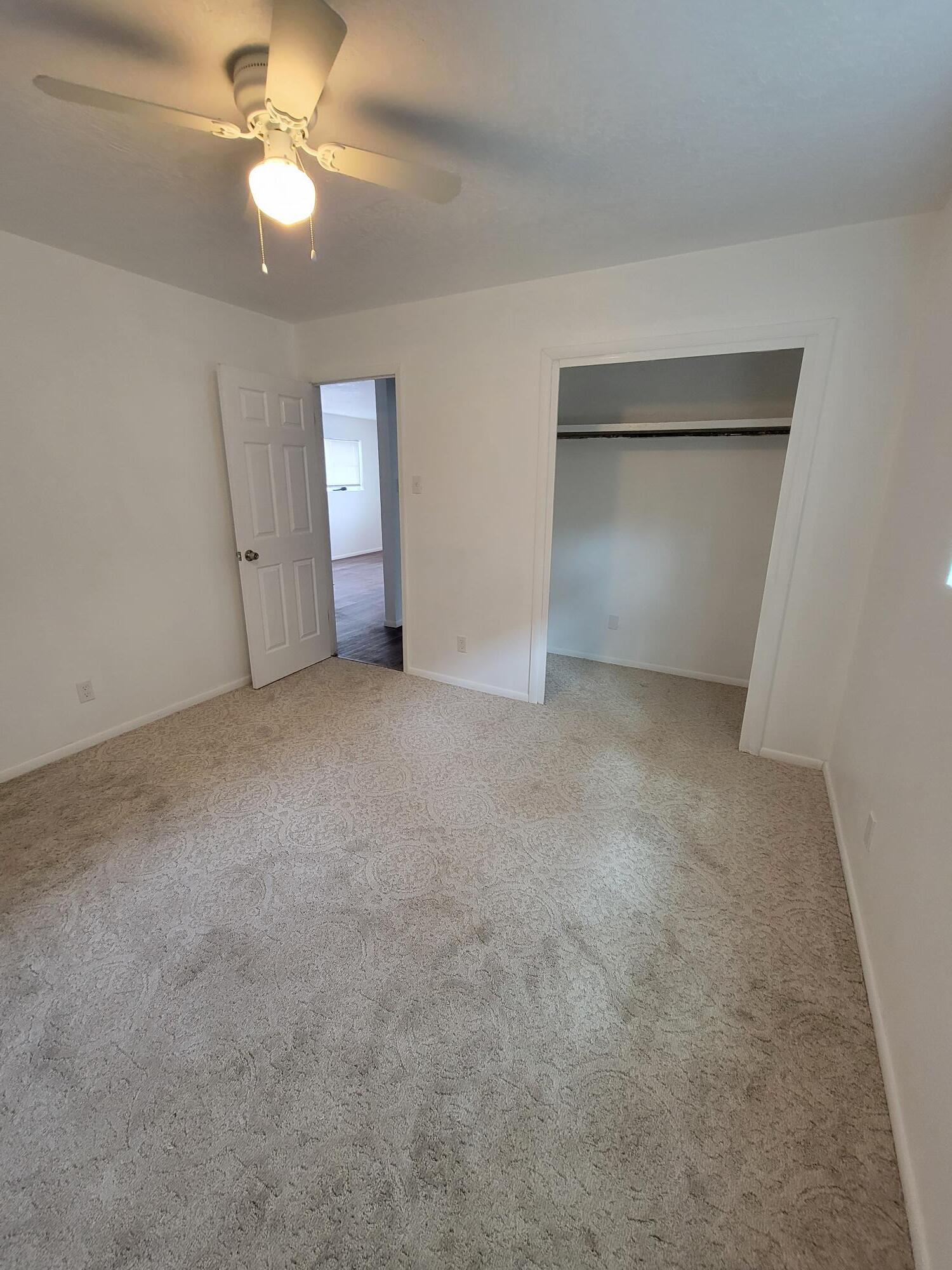 Photo 19 — 325 Tennessee Street NE