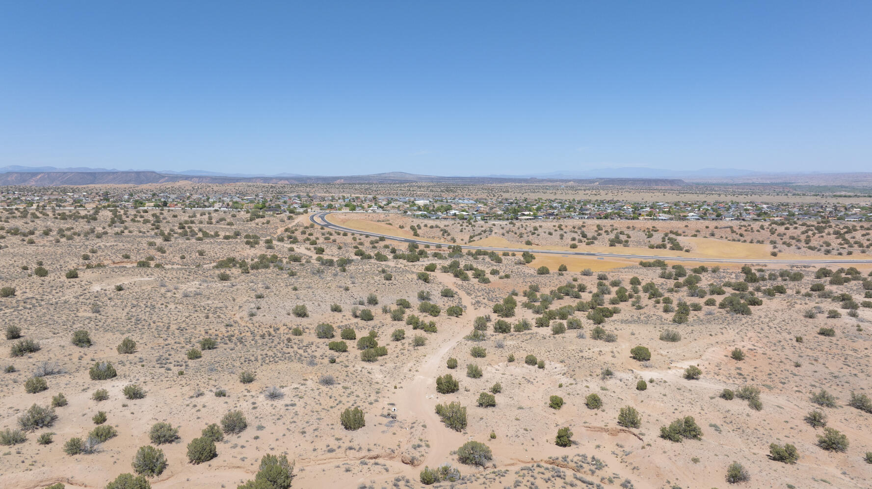 Photo 16 — 6211 Caldera Road NE