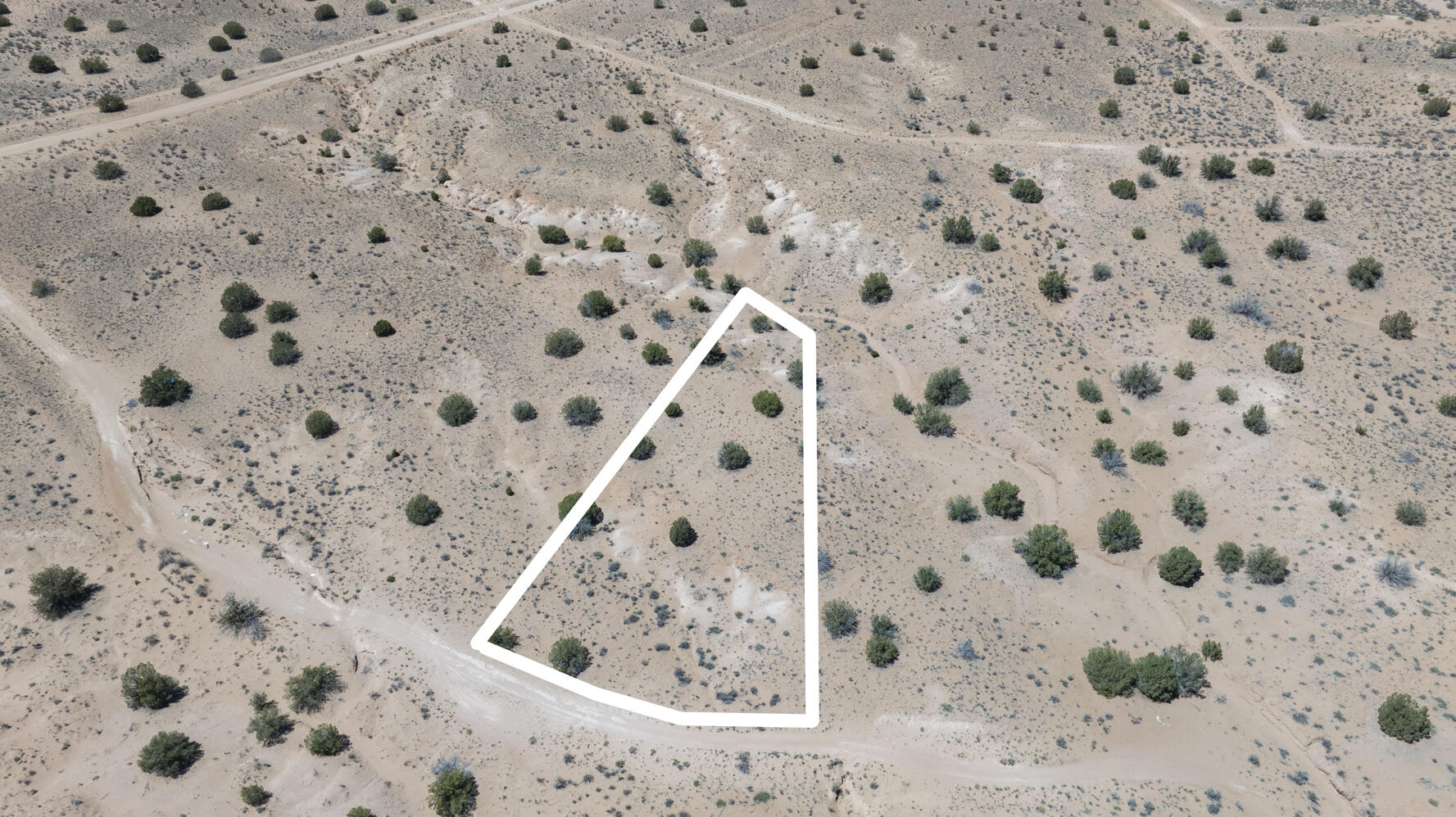 Photo 4 — 6211 Caldera Road NE