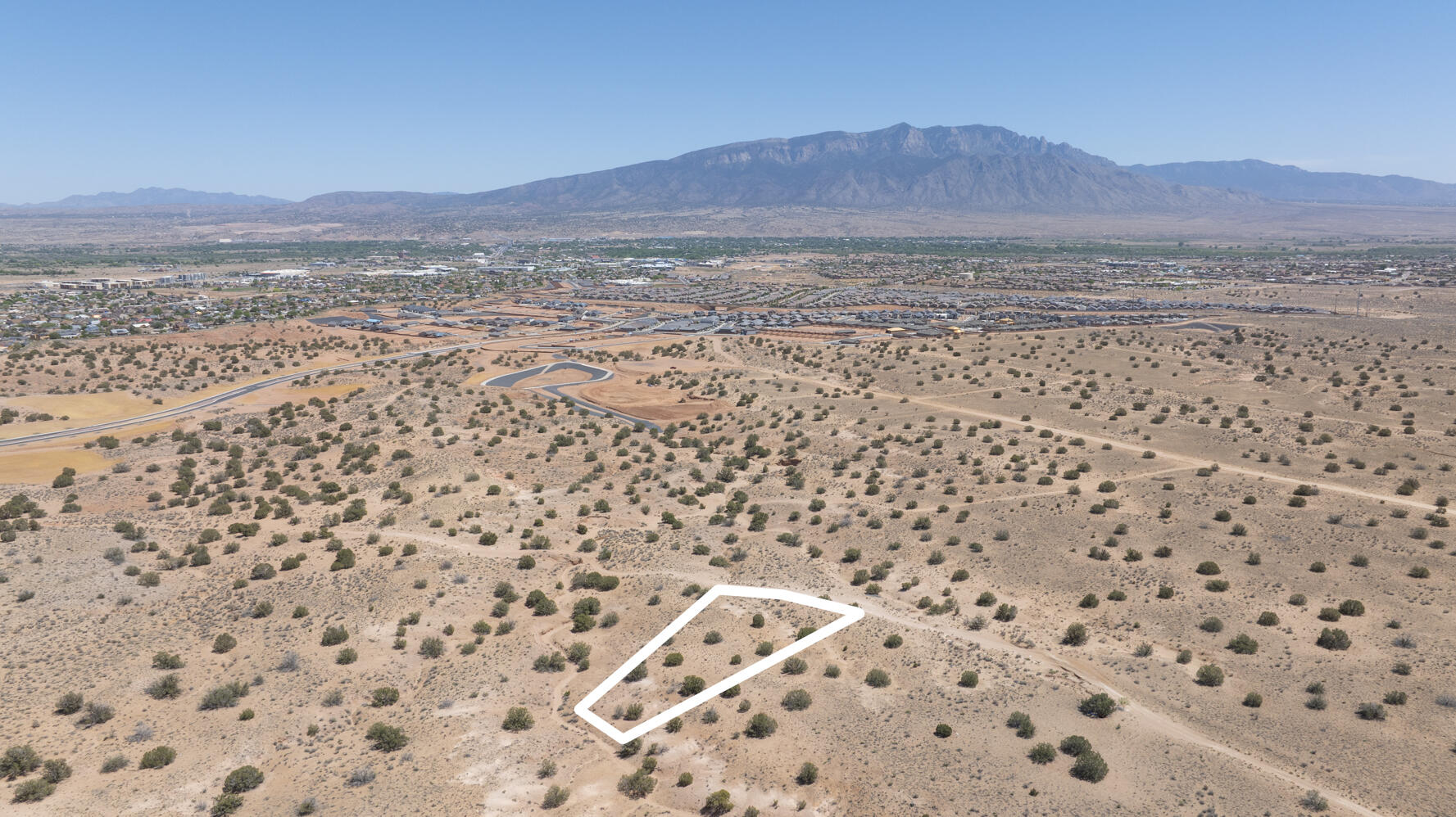 Photo 6 — 6211 Caldera Road NE