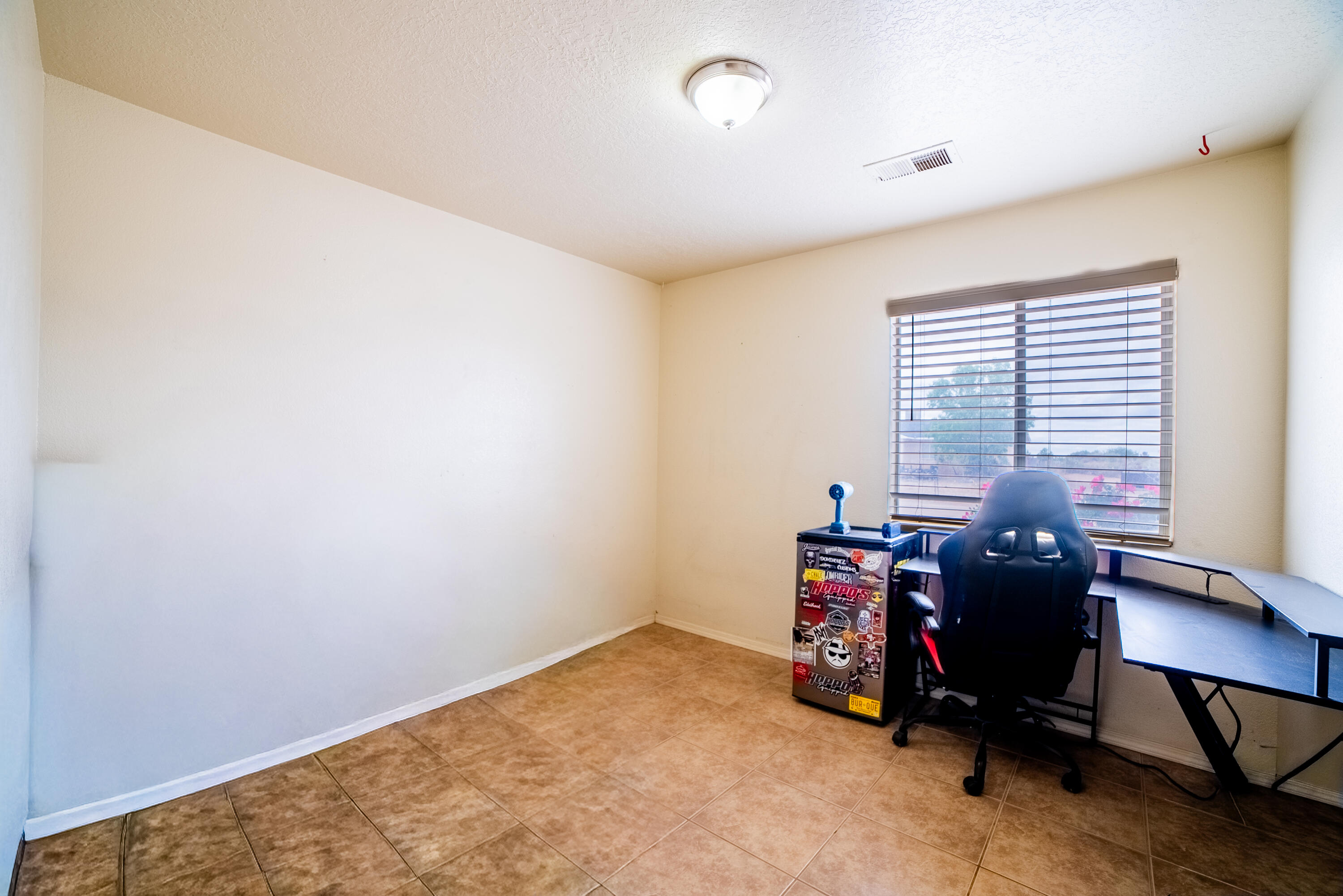 Photo 16 — 337 4th Avenue SW