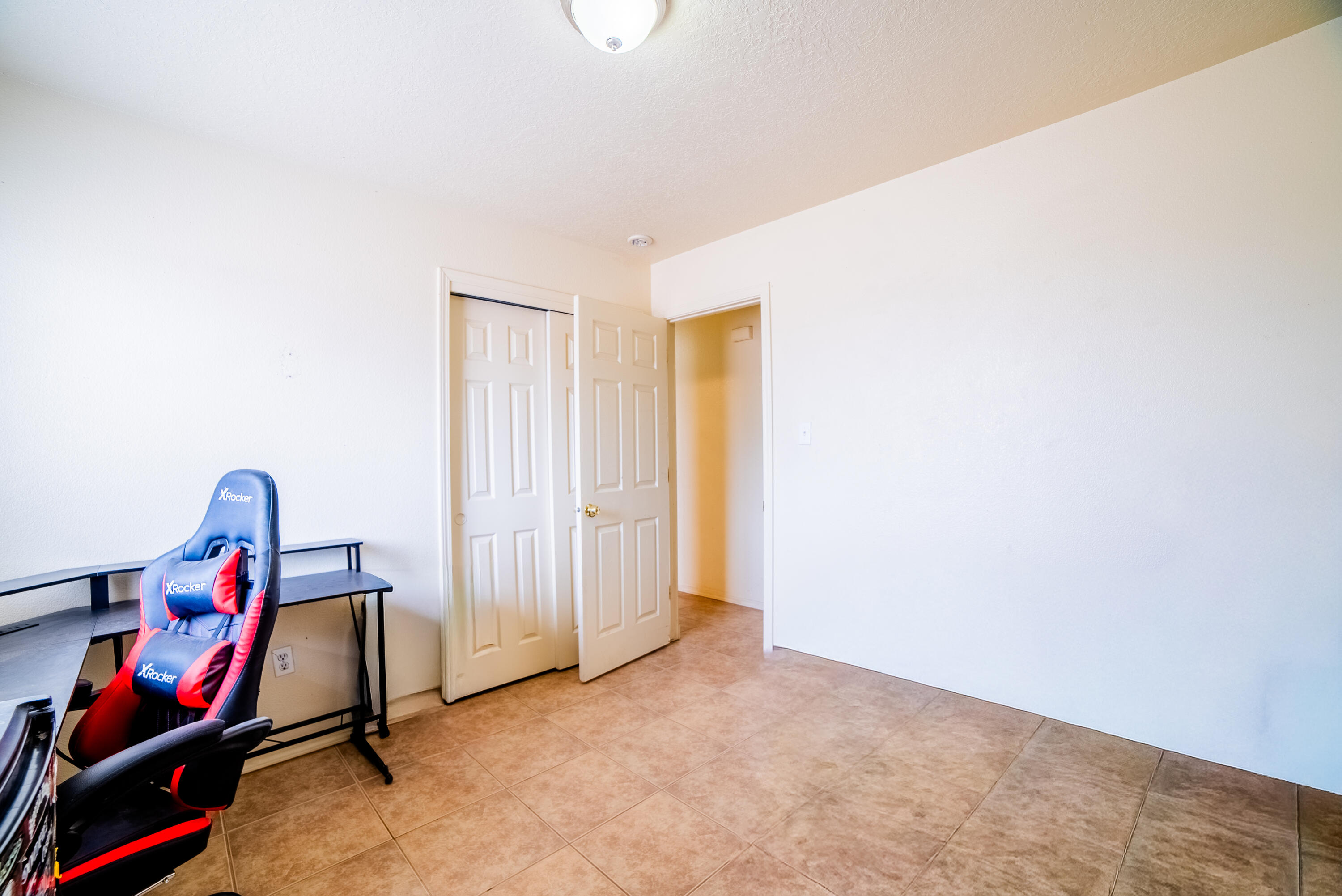 Photo 17 — 337 4th Avenue SW