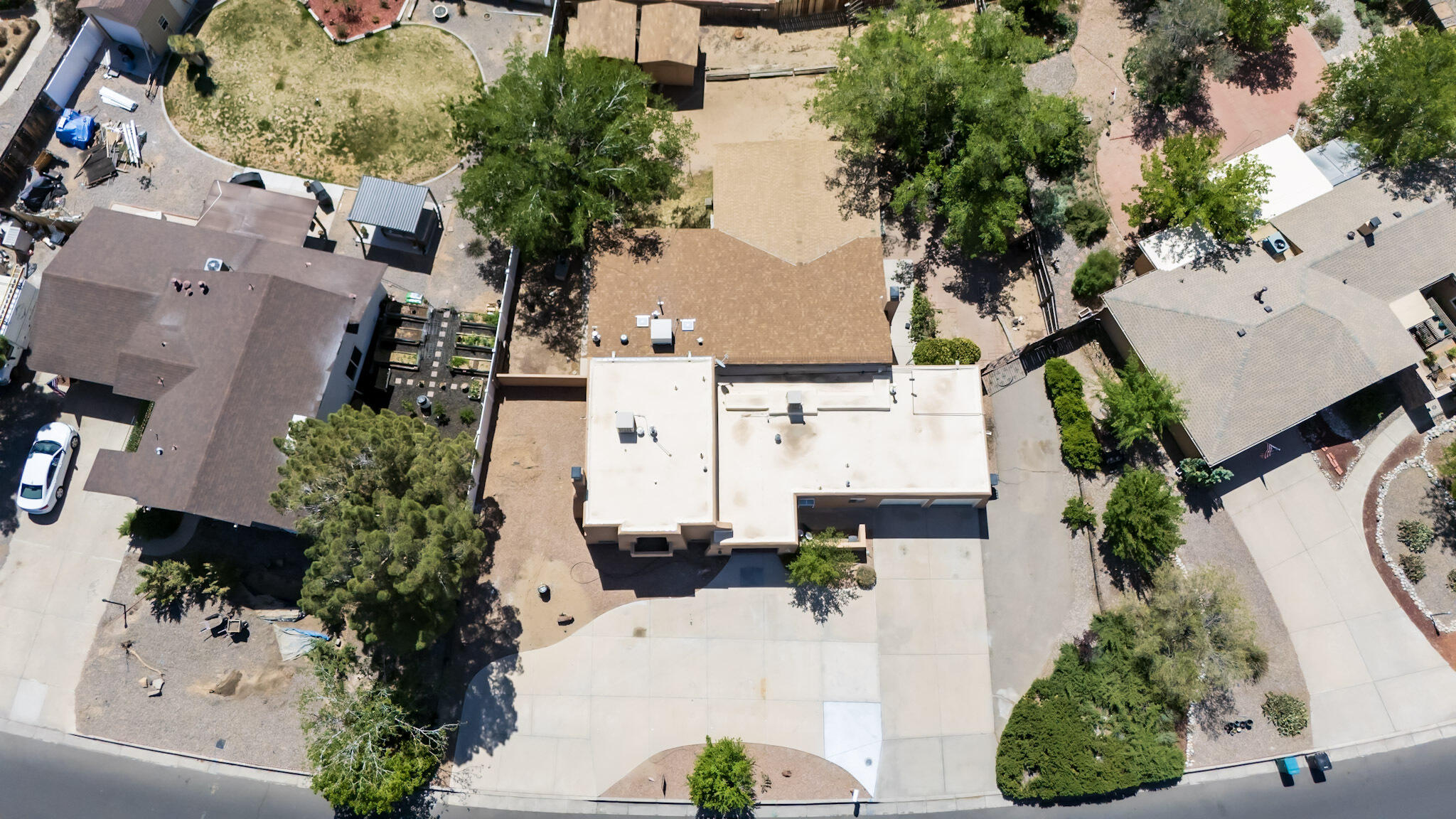 Photo 12 — 3606 Saint Andrews Drive SE