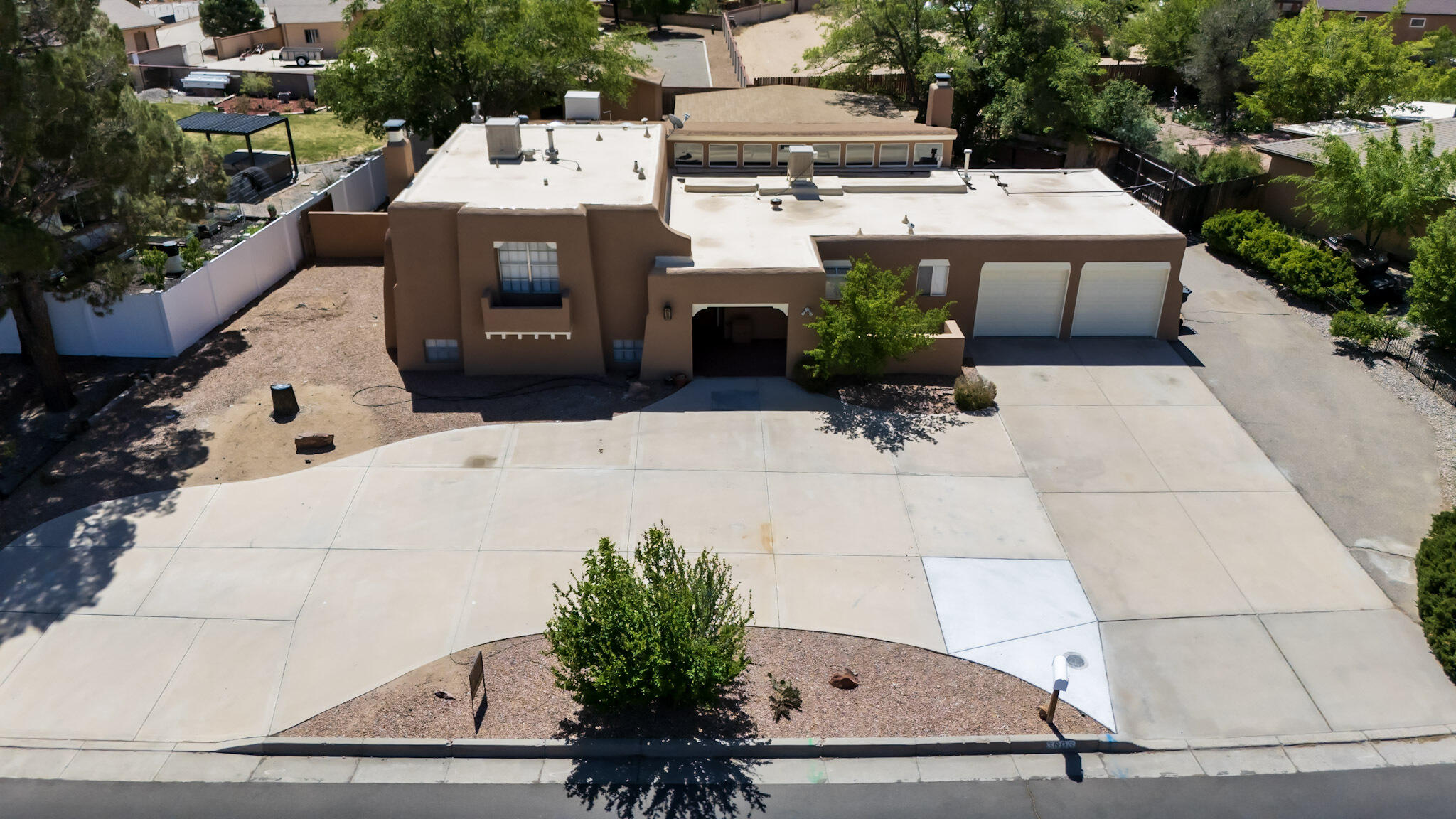 Photo 8 — 3606 Saint Andrews Drive SE