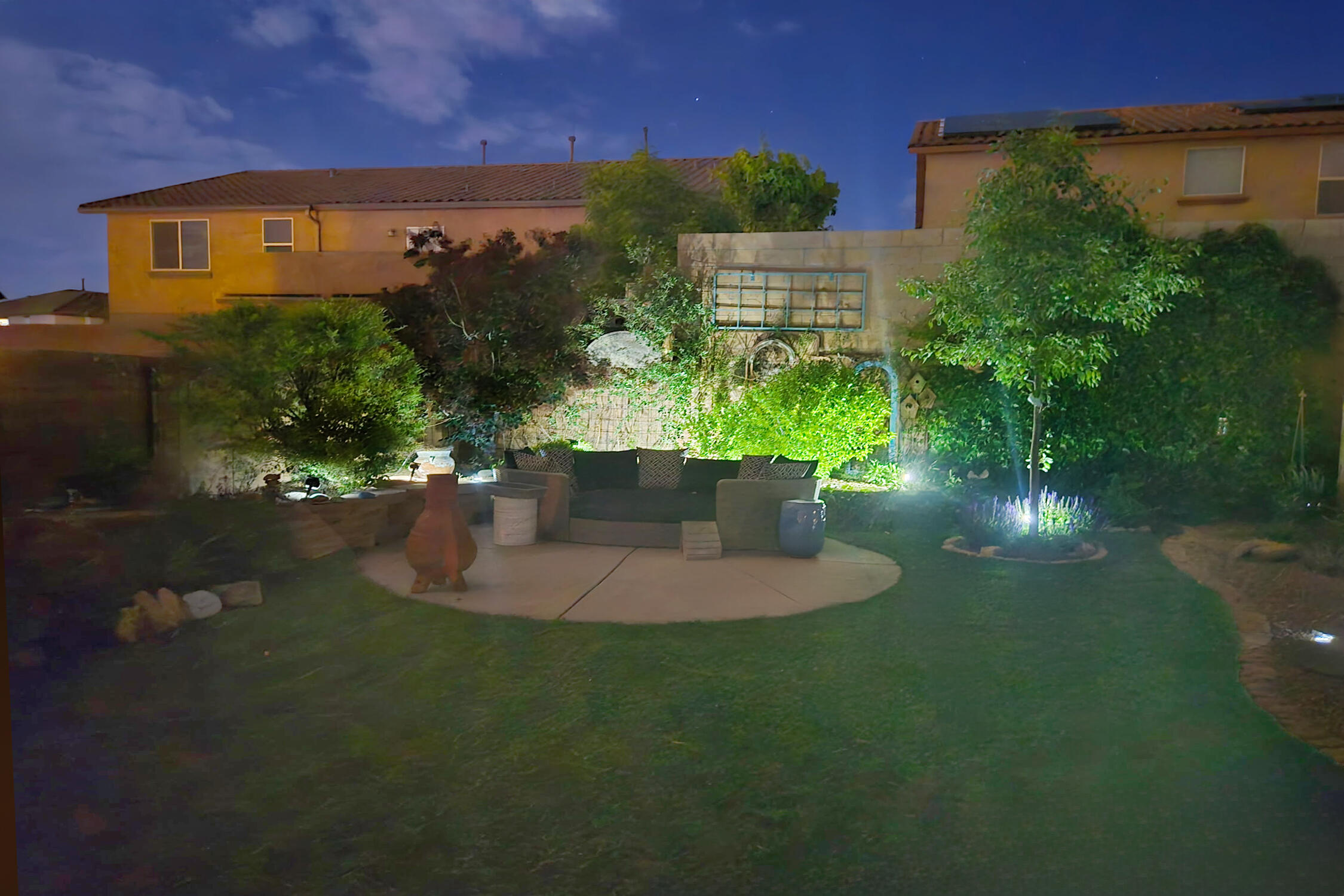 Photo 2 — 25 Los Balcones Place NE