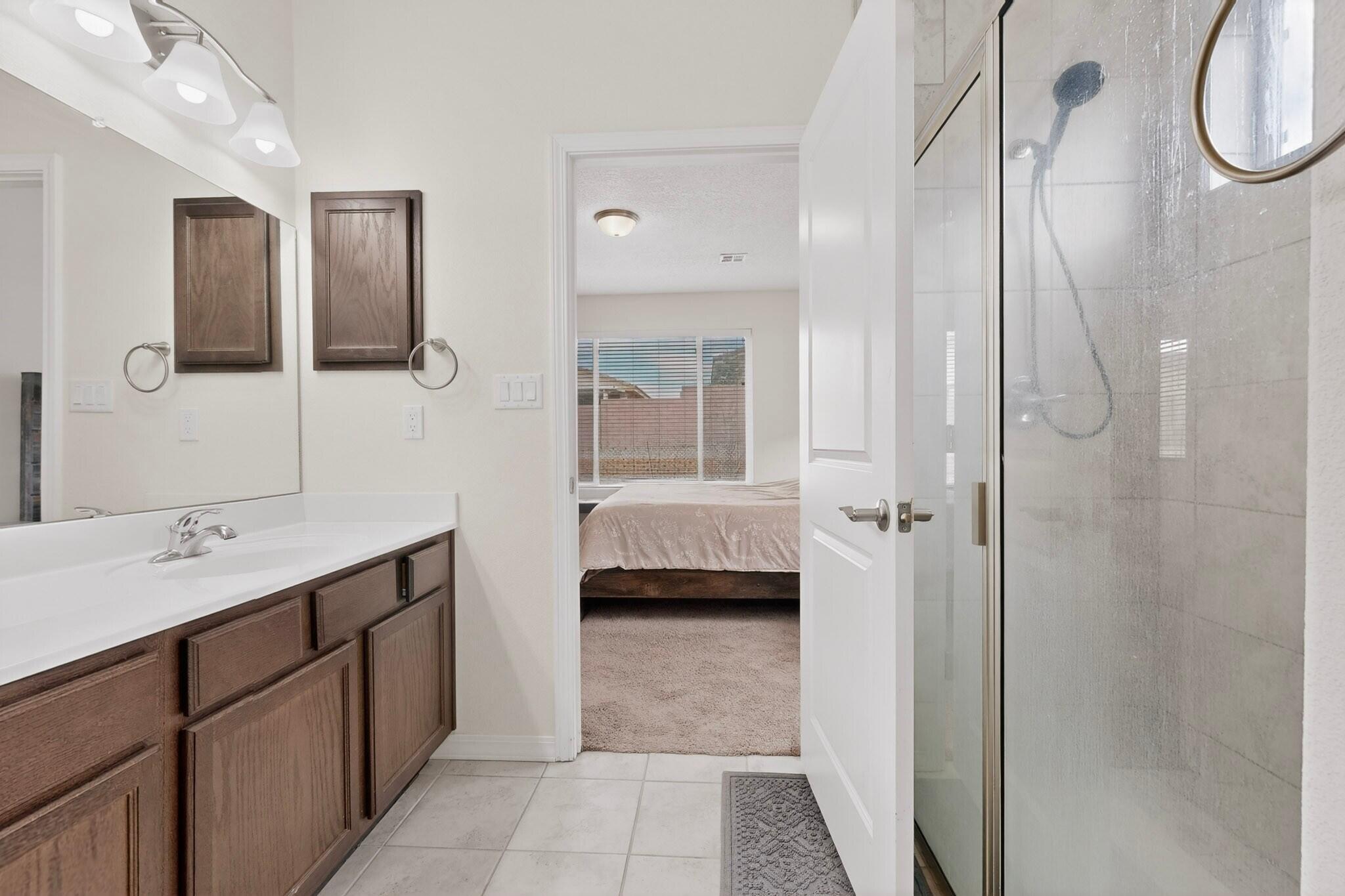 Photo 19 — 481 Rio Chama Circle SW