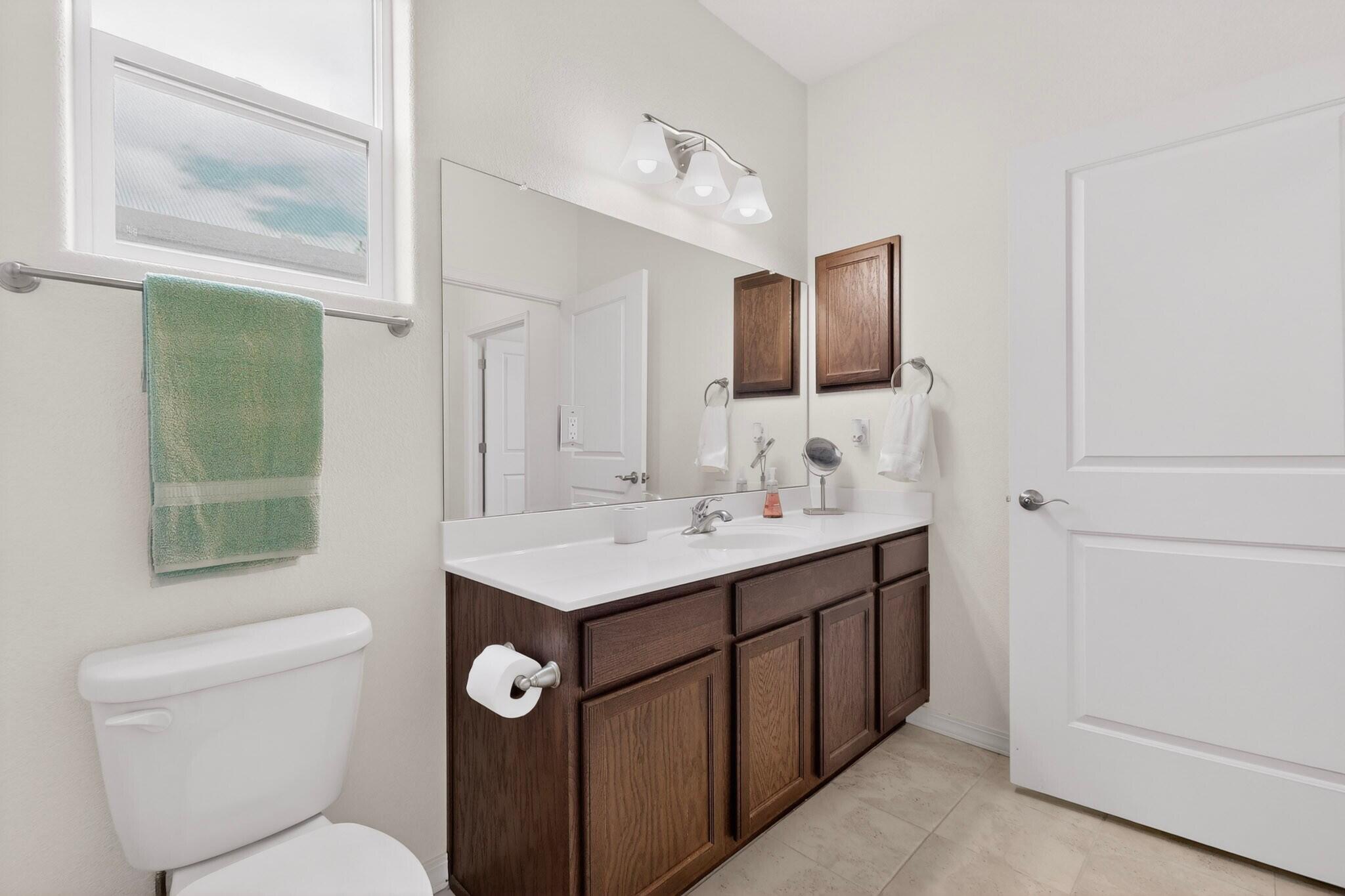 Photo 13 — 481 Rio Chama Circle SW