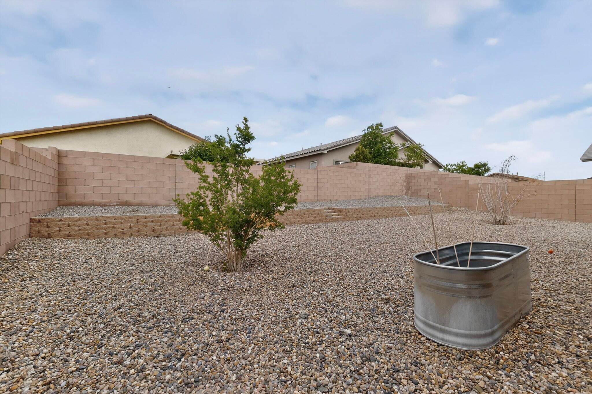 Photo 5 — 481 Rio Chama Circle SW