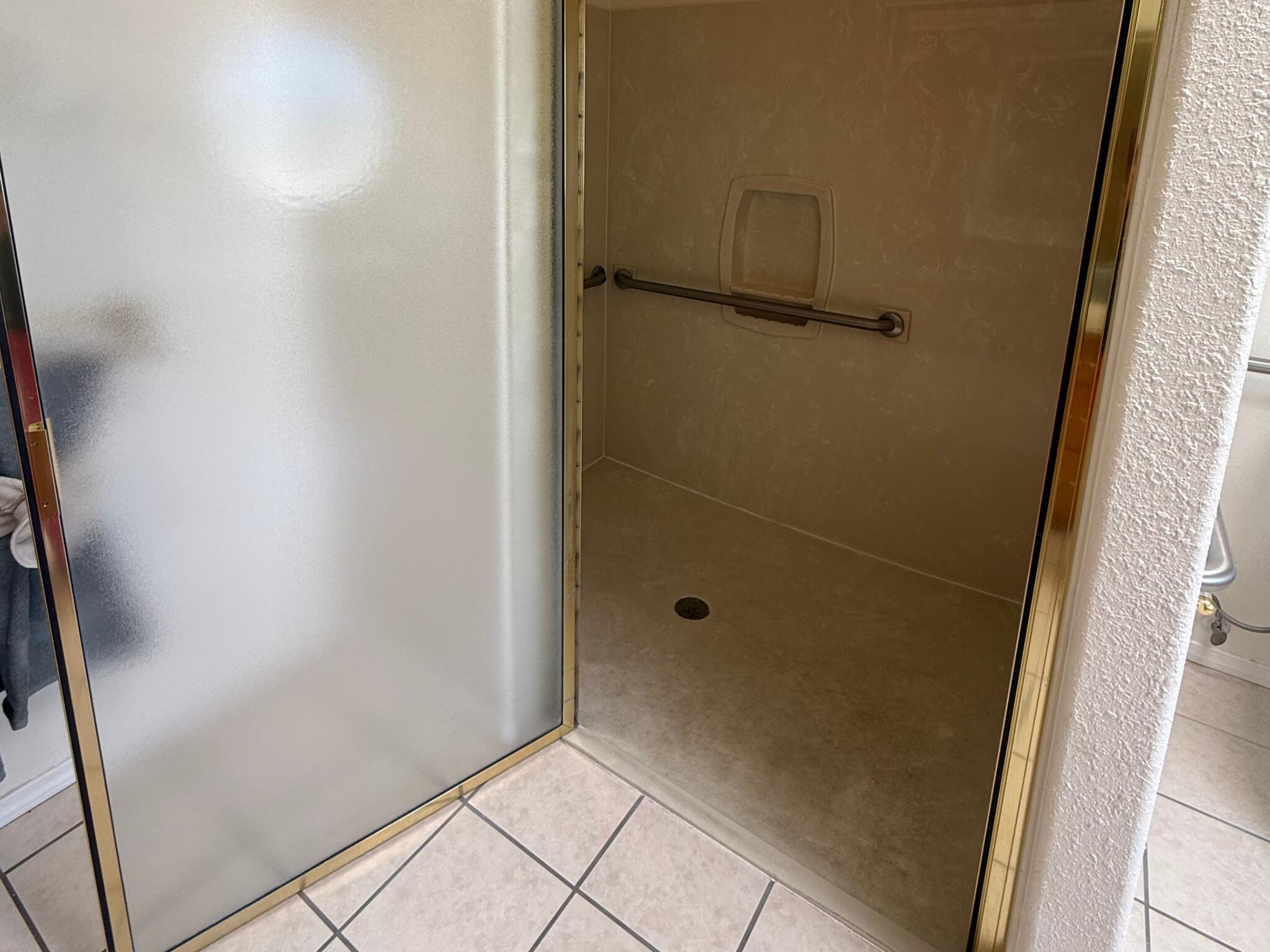 Photo 8 — 600 Rio Hondo Road NE
