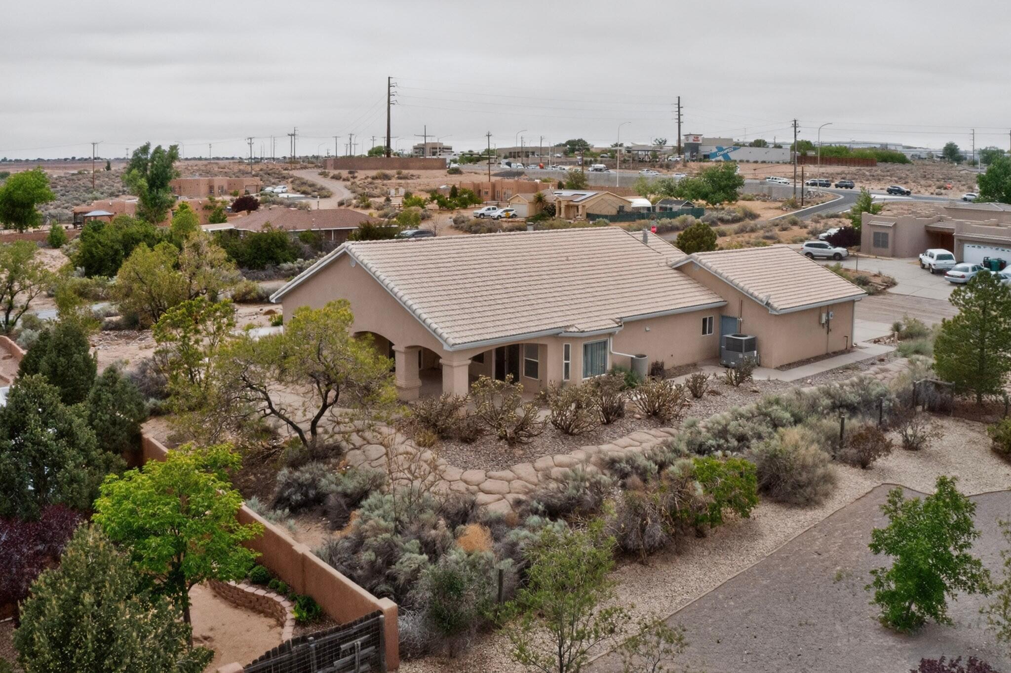 Photo 3 — 600 Rio Hondo Road NE