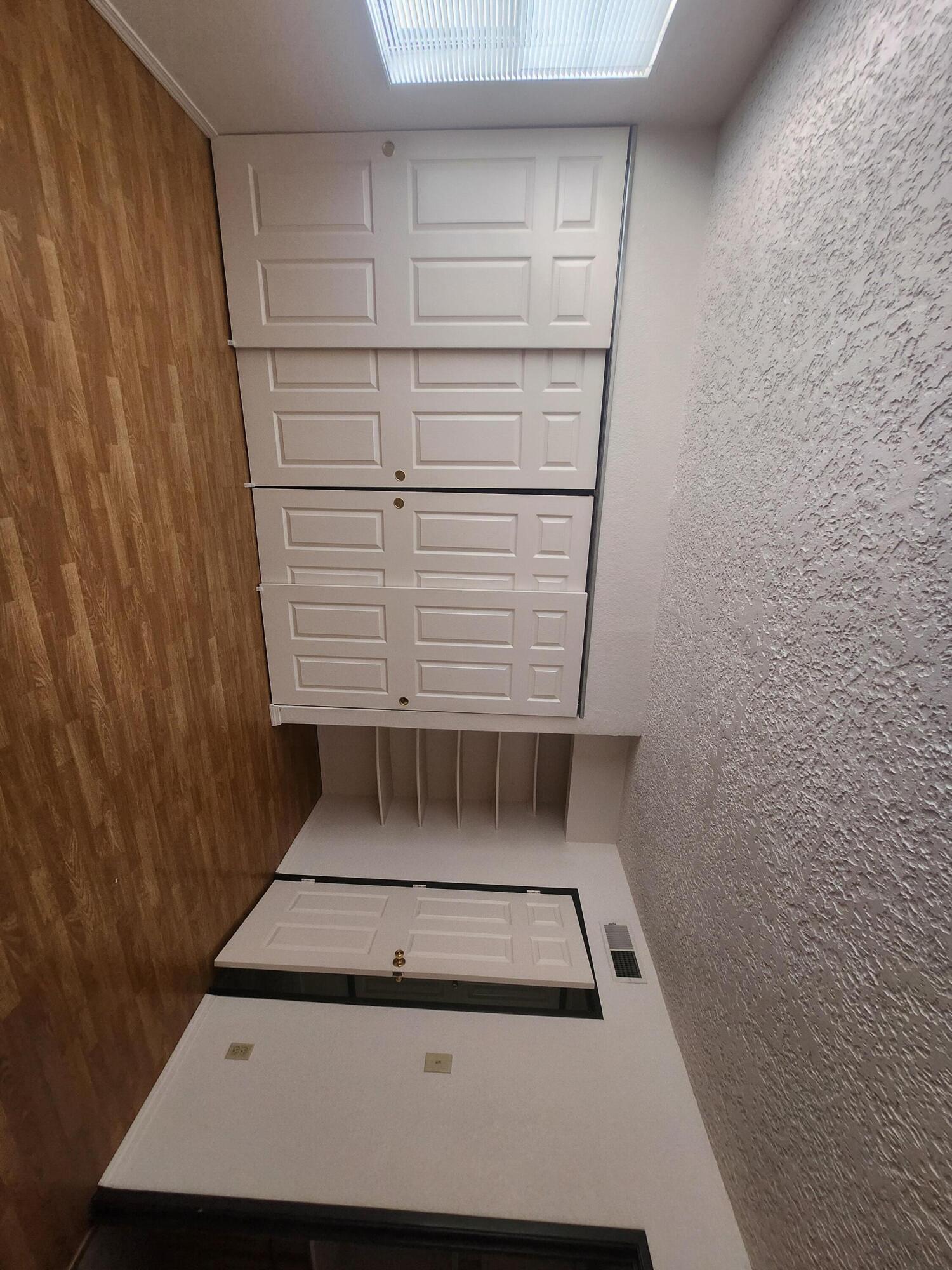 Photo 6 — 6041 Sequoia Road NW D7