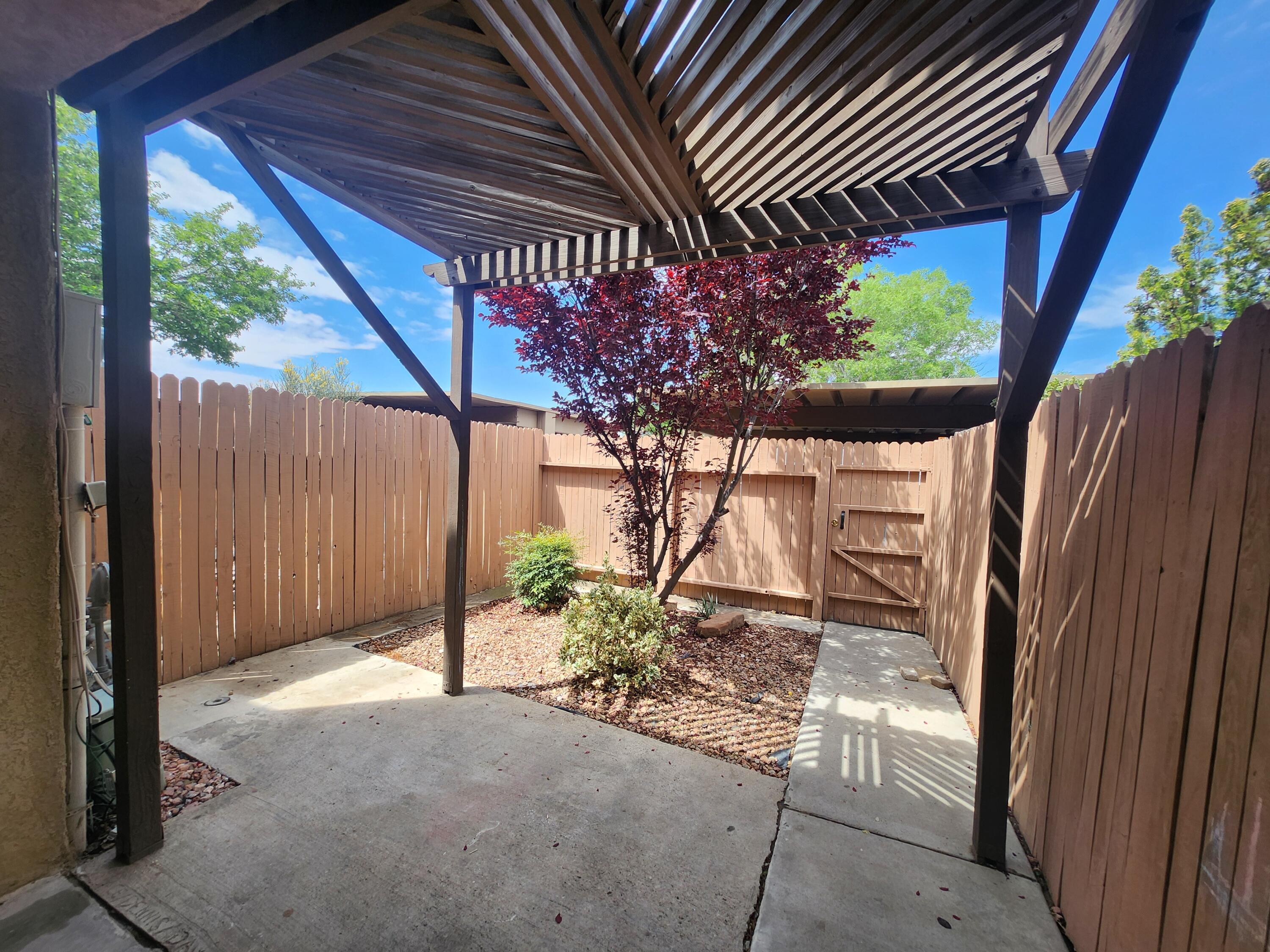 Photo 2 — 6041 Sequoia Road NW D7