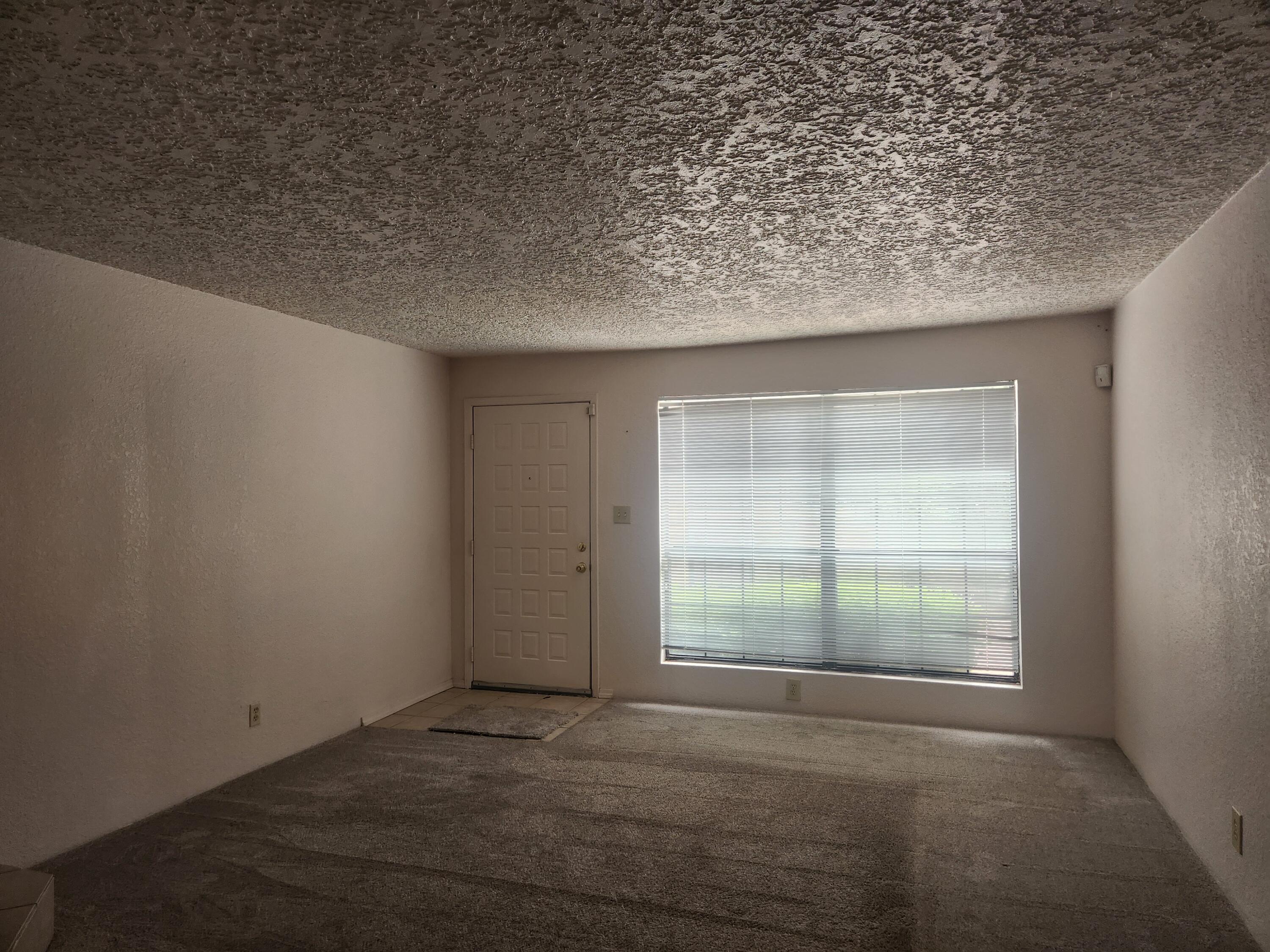 Photo 13 — 6041 Sequoia Road NW D7