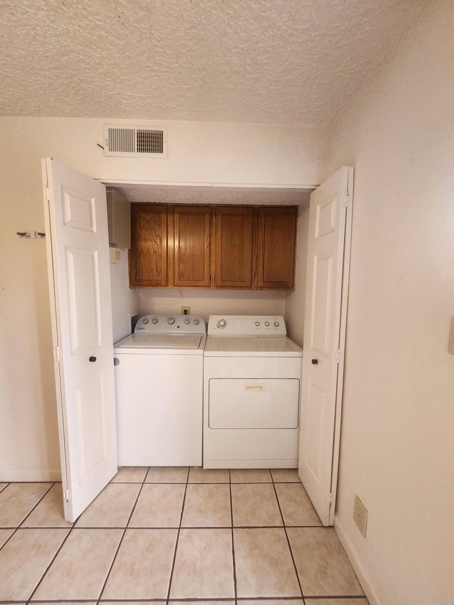 Photo 11 — 6041 Sequoia Road NW D7