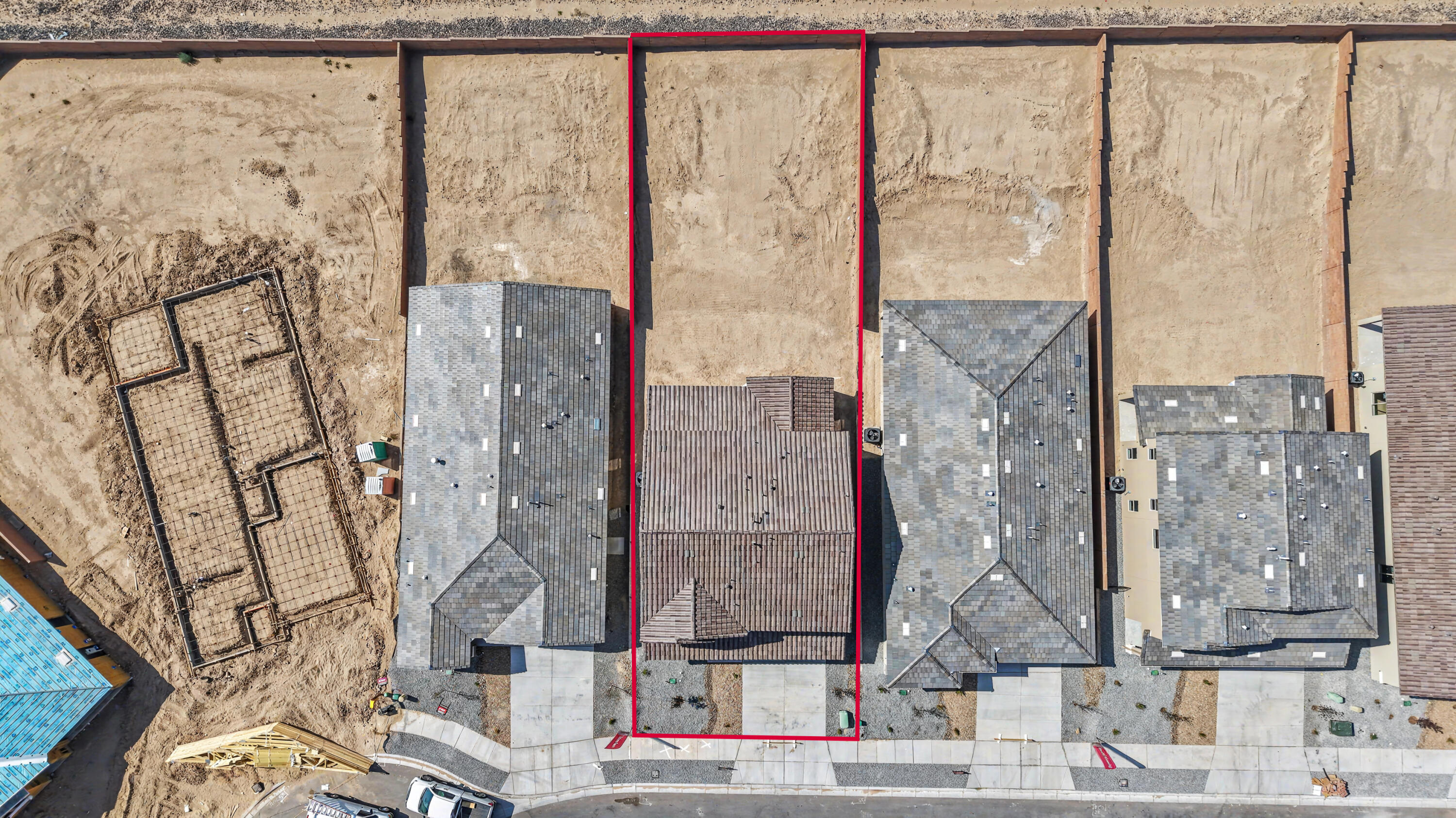Photo 4 — 2128 Viviane Loop NE