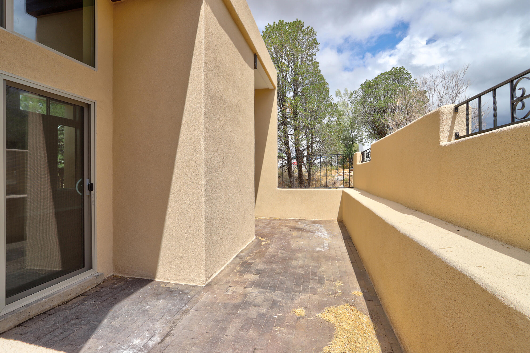 Photo 7 — 725 Tramway Vista Drive NE 14