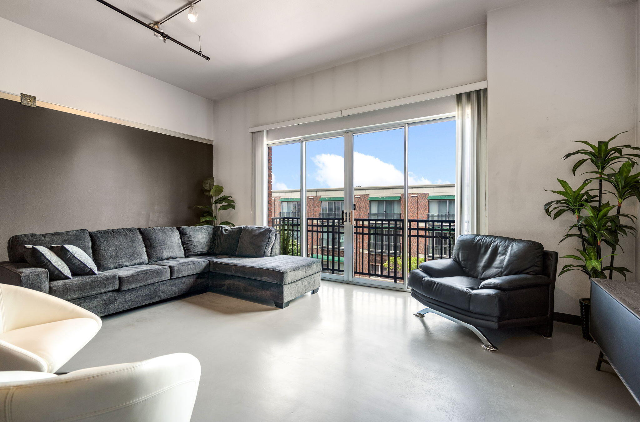Photo 11 — 400 Central Avenue SE 305 305