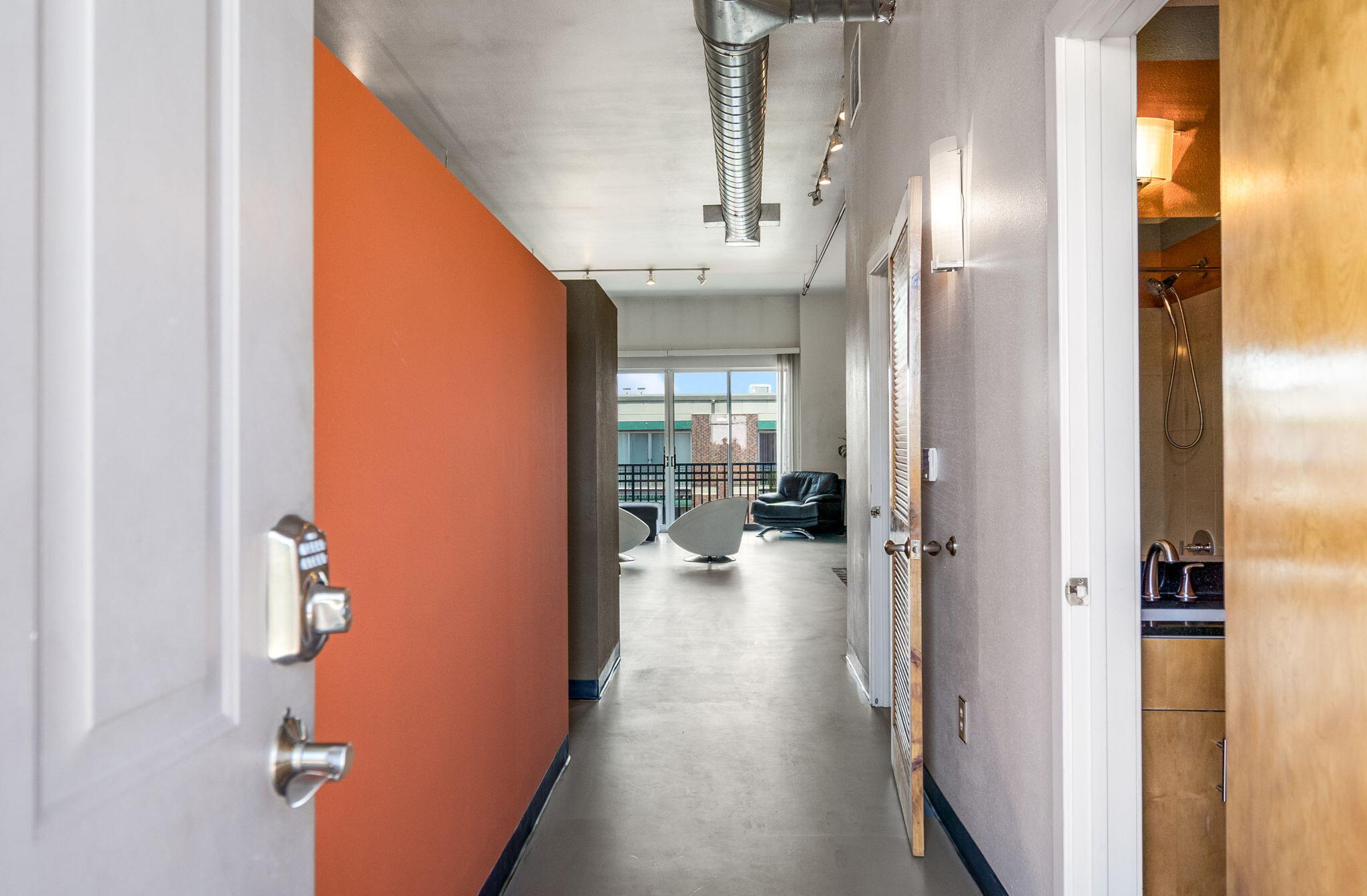 Photo 18 — 400 Central Avenue SE 305 305