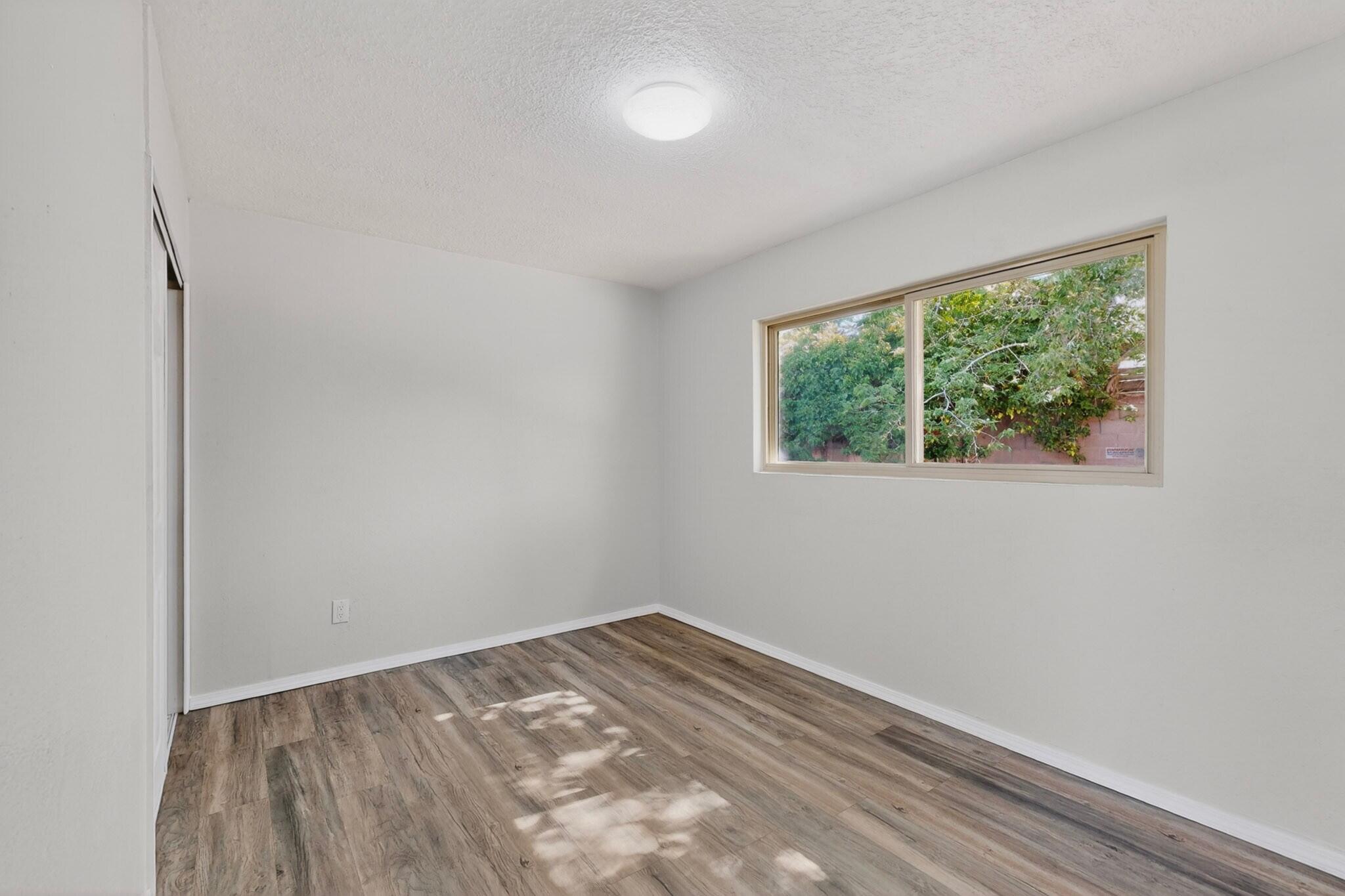 Photo 4 — 1812 Blume Street NE