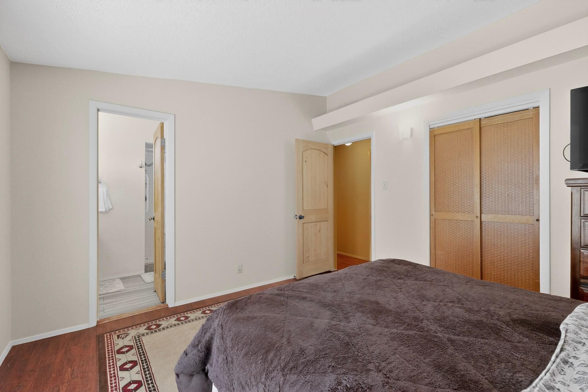 Photo 18 — 1128 Glorieta Street NE