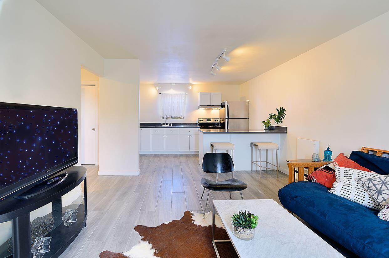 Photo 2 — 3226 Rufina Street