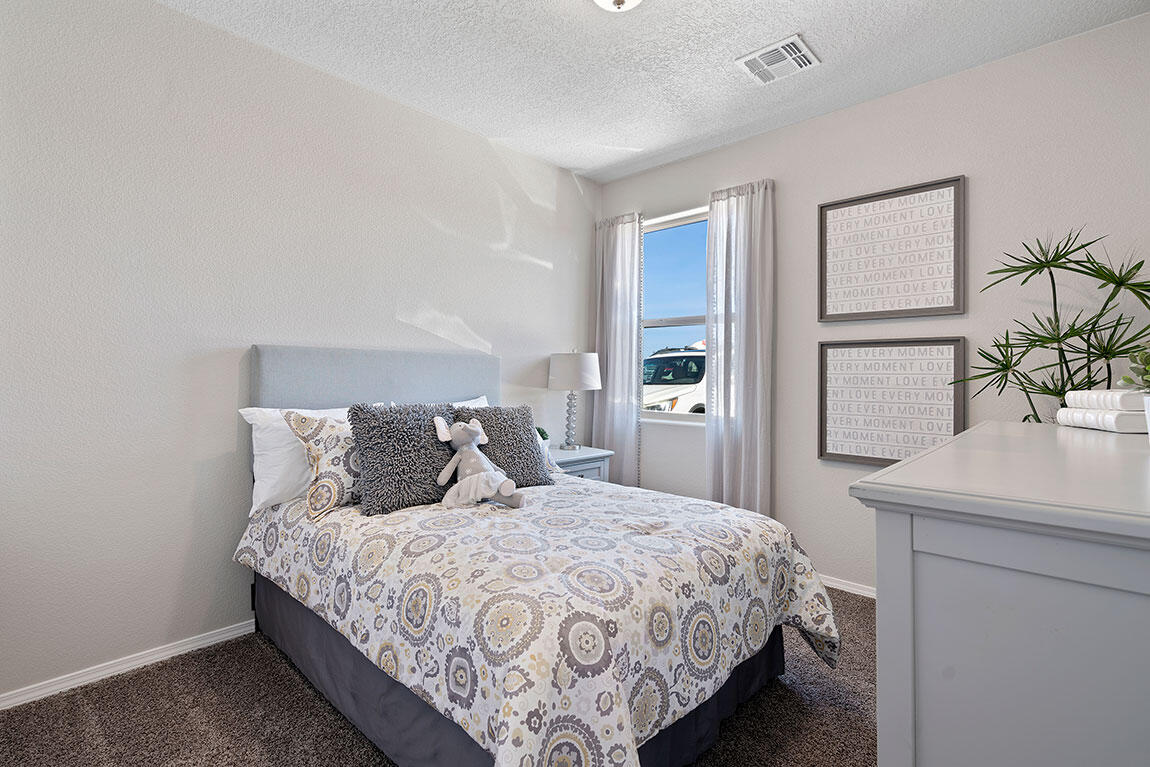 Photo 5 — 10512 Tinaja Way SW