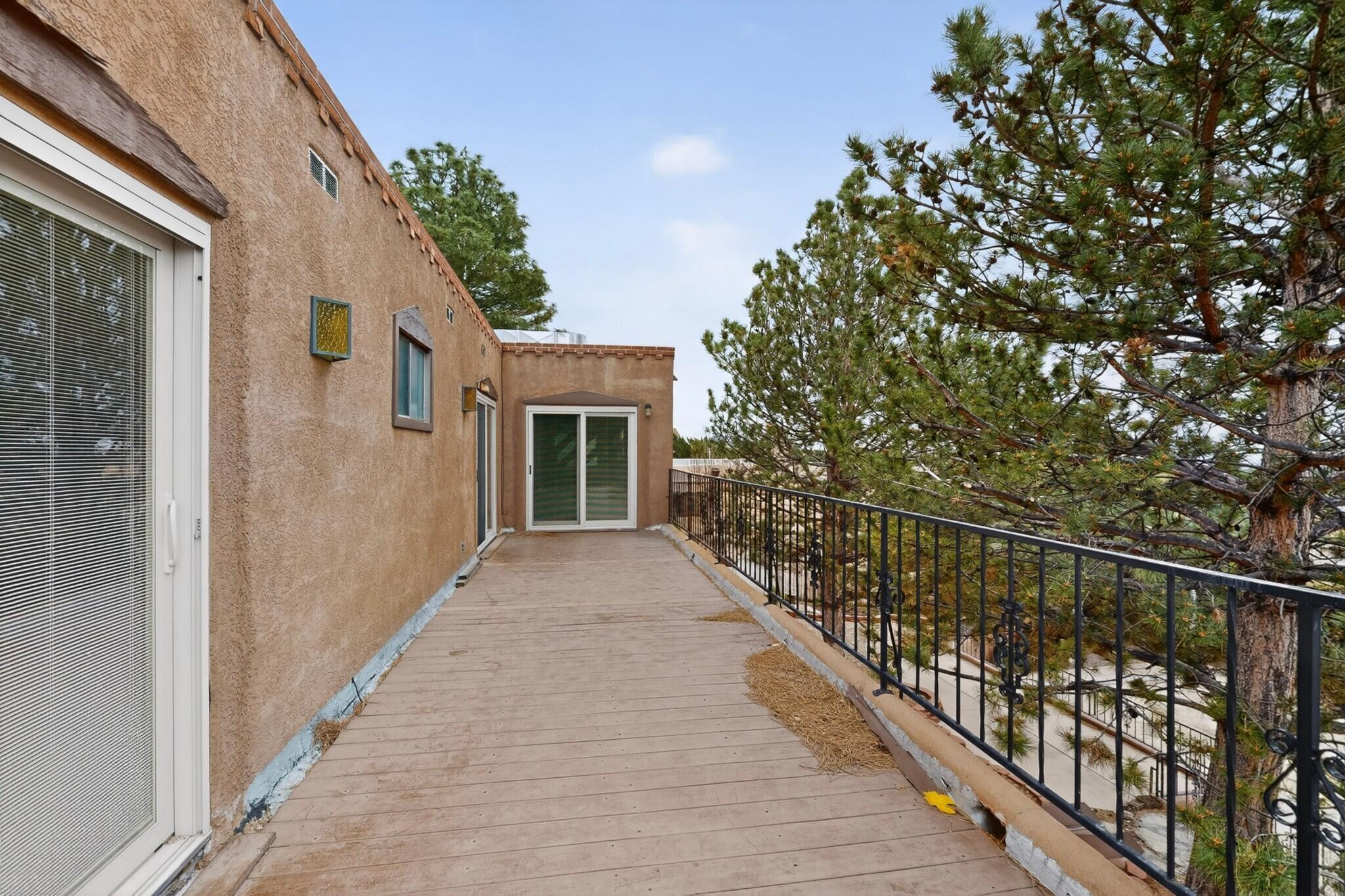 Photo 14 — 3205 Embudito Drive NE