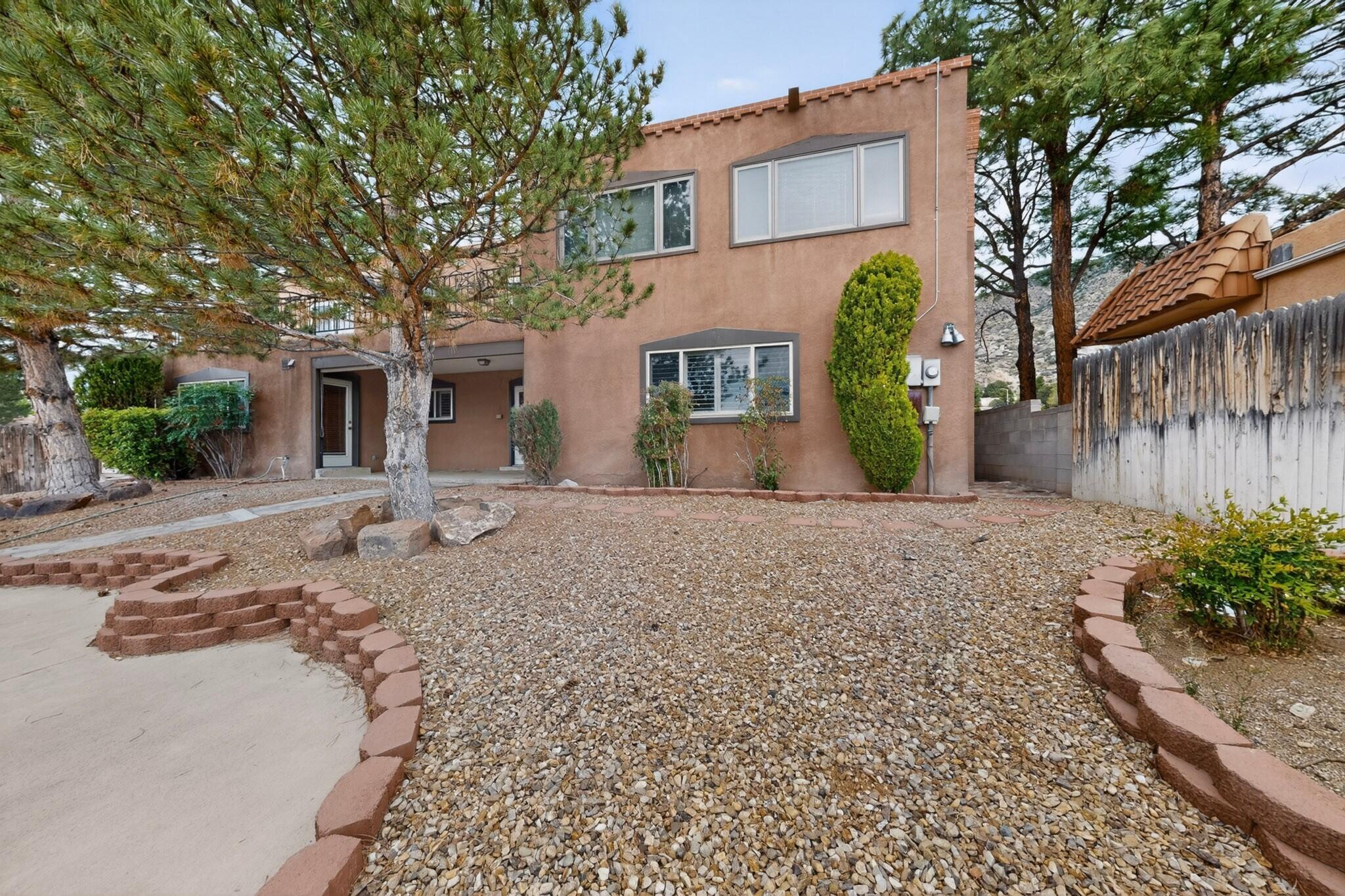 Photo 12 — 3205 Embudito Drive NE