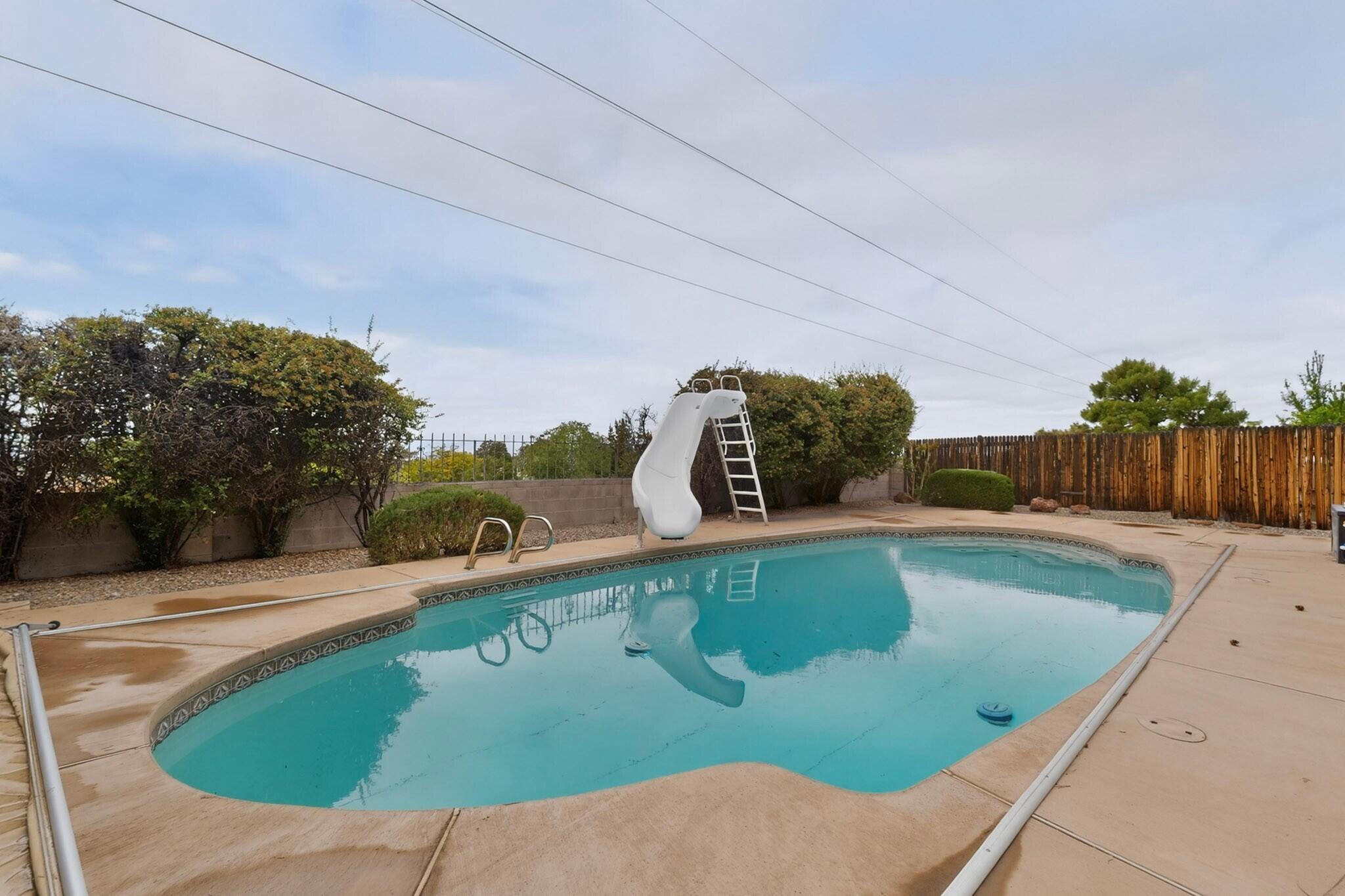 Photo 3 — 3205 Embudito Drive NE