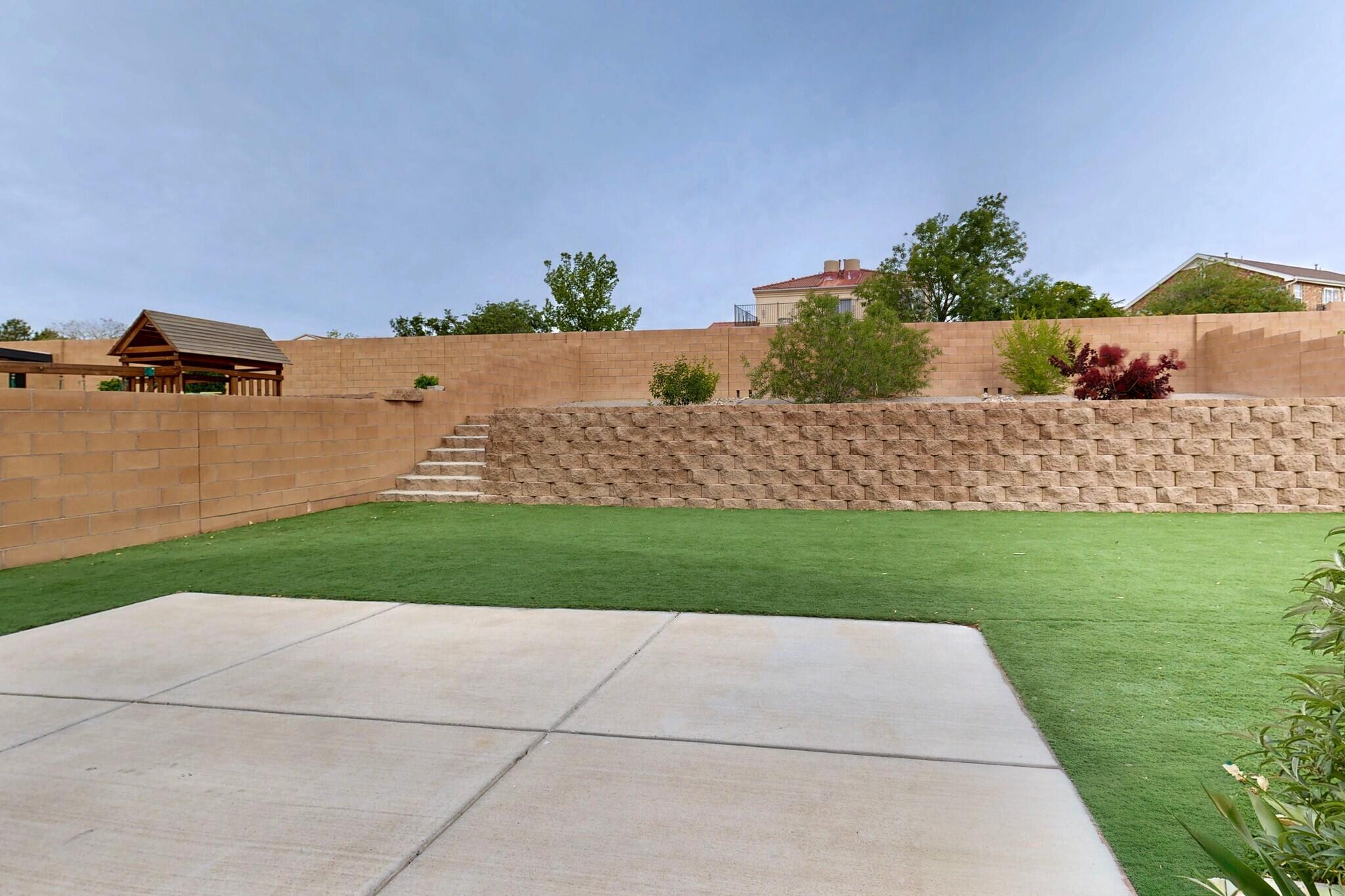 Photo 12 — 1848 Valle Vista Road NW