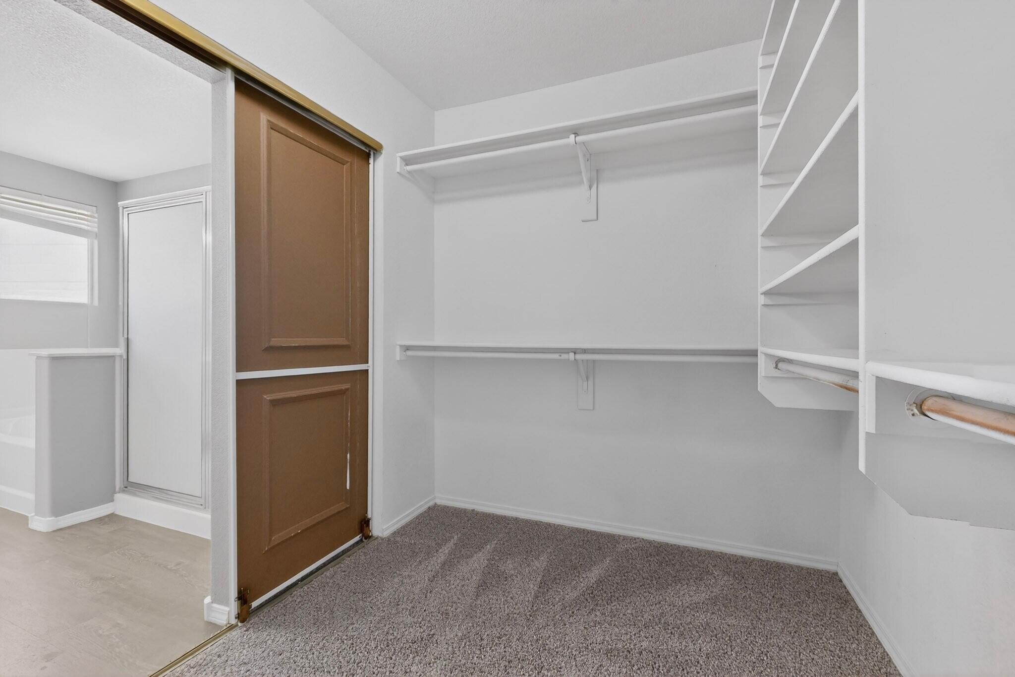 Photo 11 — 9924 Cerro Largo Place NW