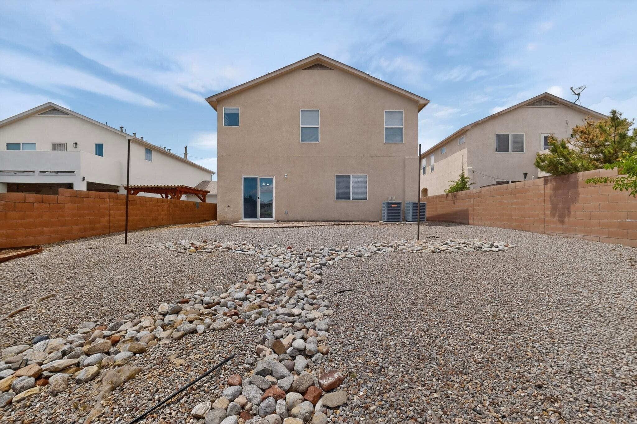 Photo 16 — 9924 Cerro Largo Place NW