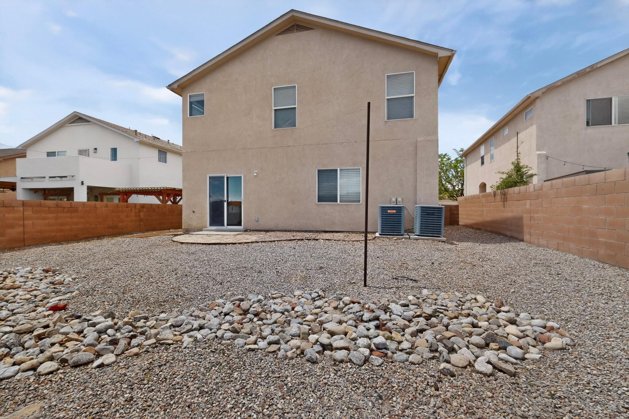 Photo 18 — 9924 Cerro Largo Place NW