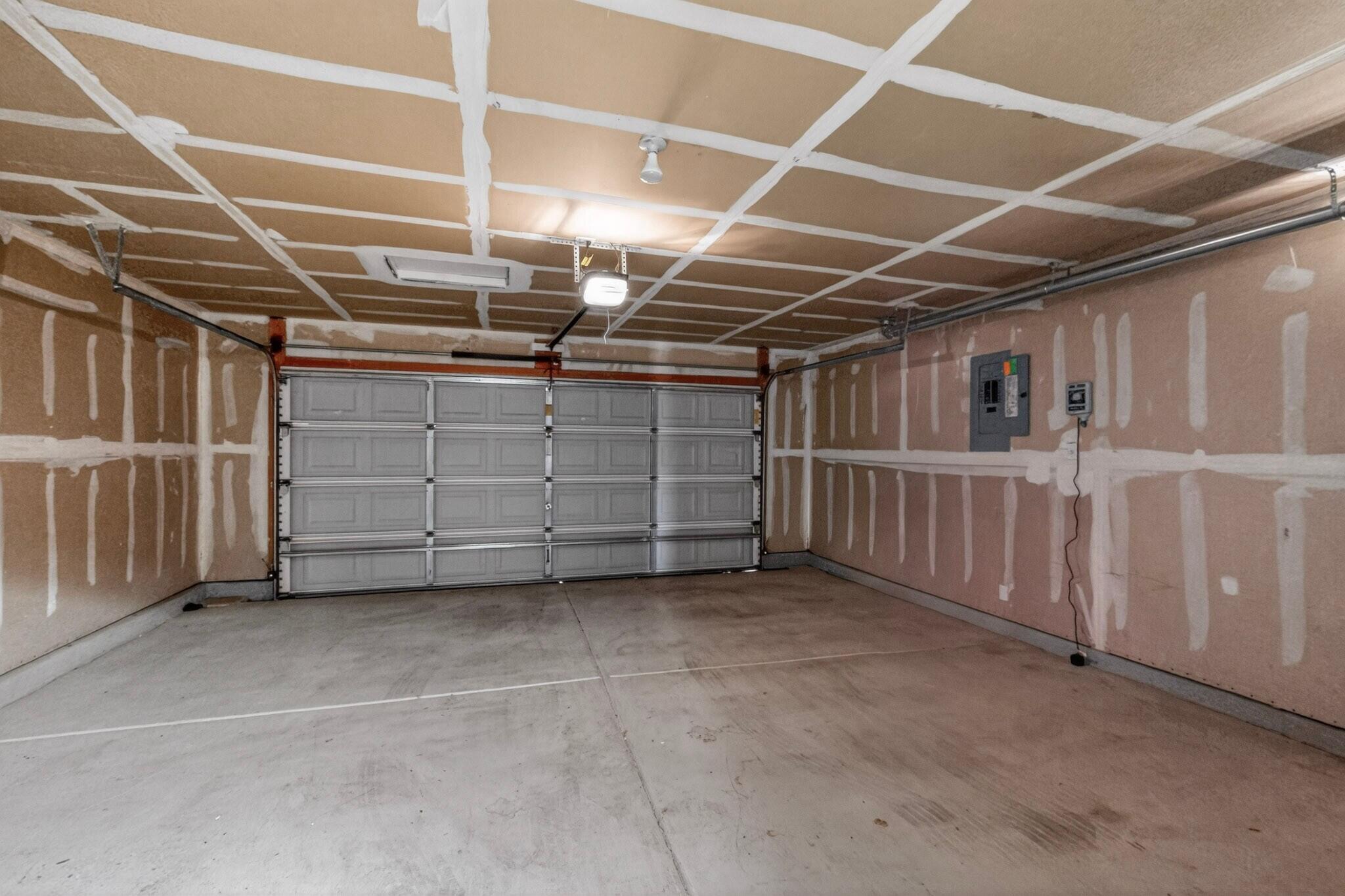 Photo 19 — 9924 Cerro Largo Place NW
