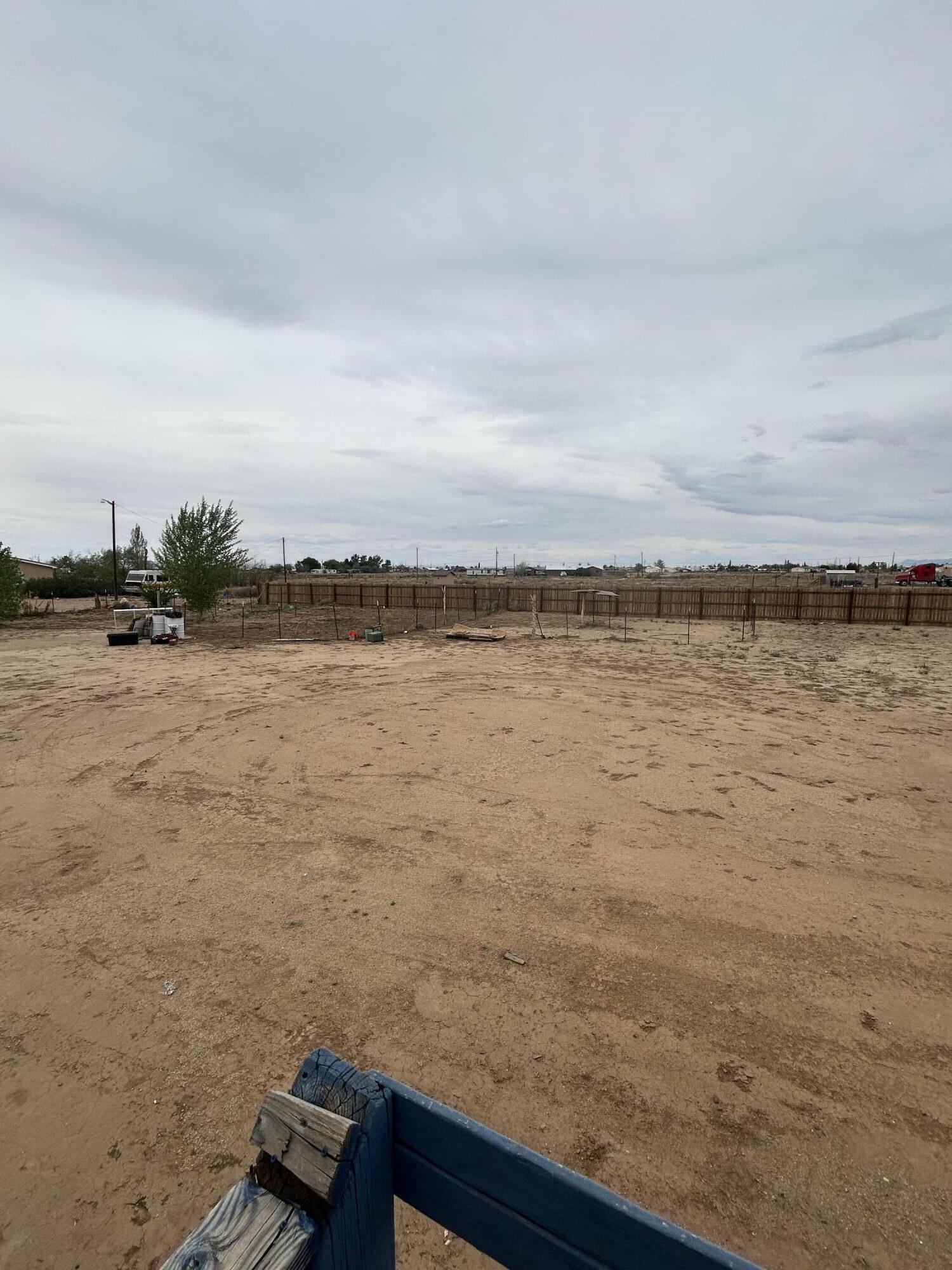 Photo 8 — 442 Meadowlake Road