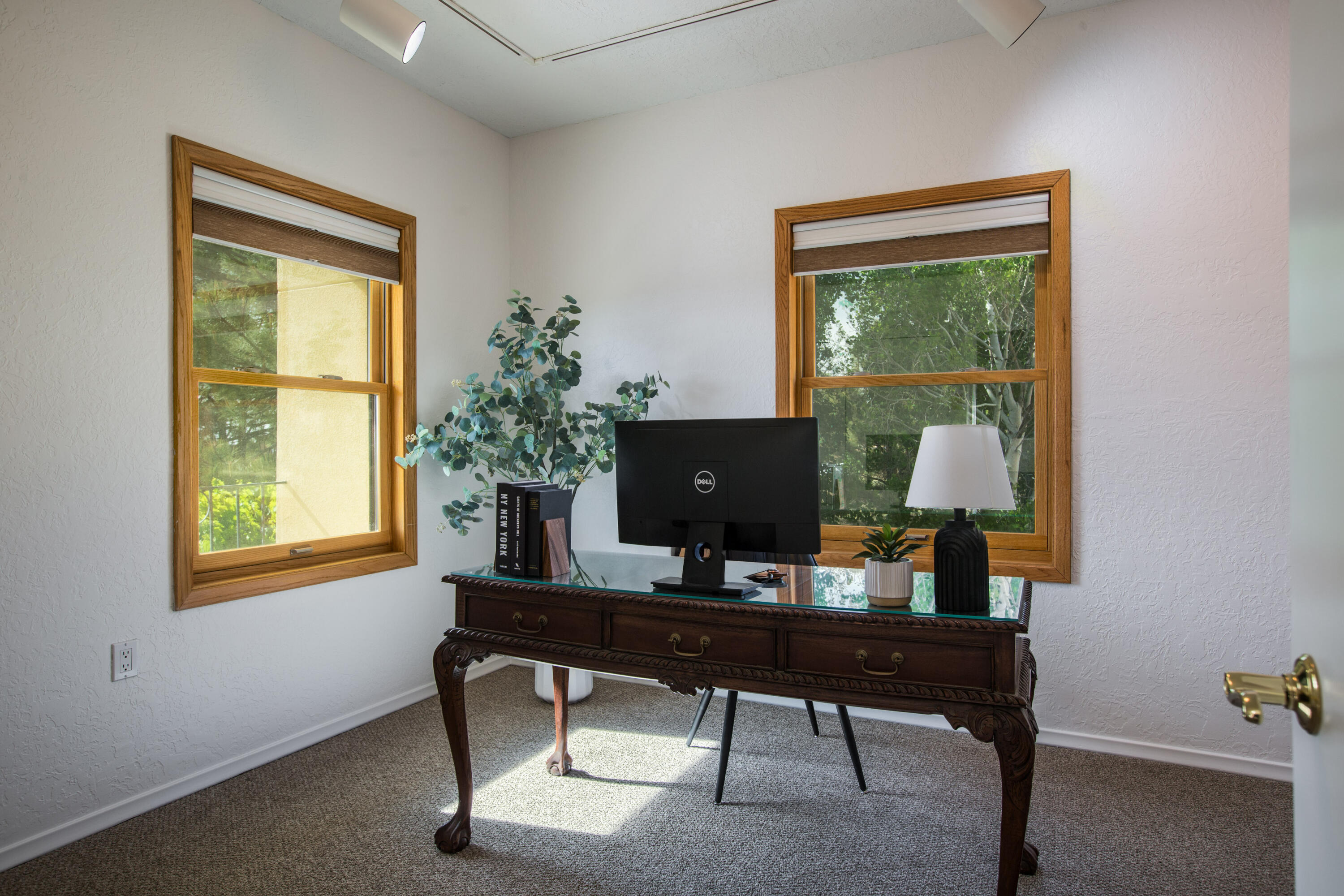 Photo 17 — 605 Cedar Hill Road NE