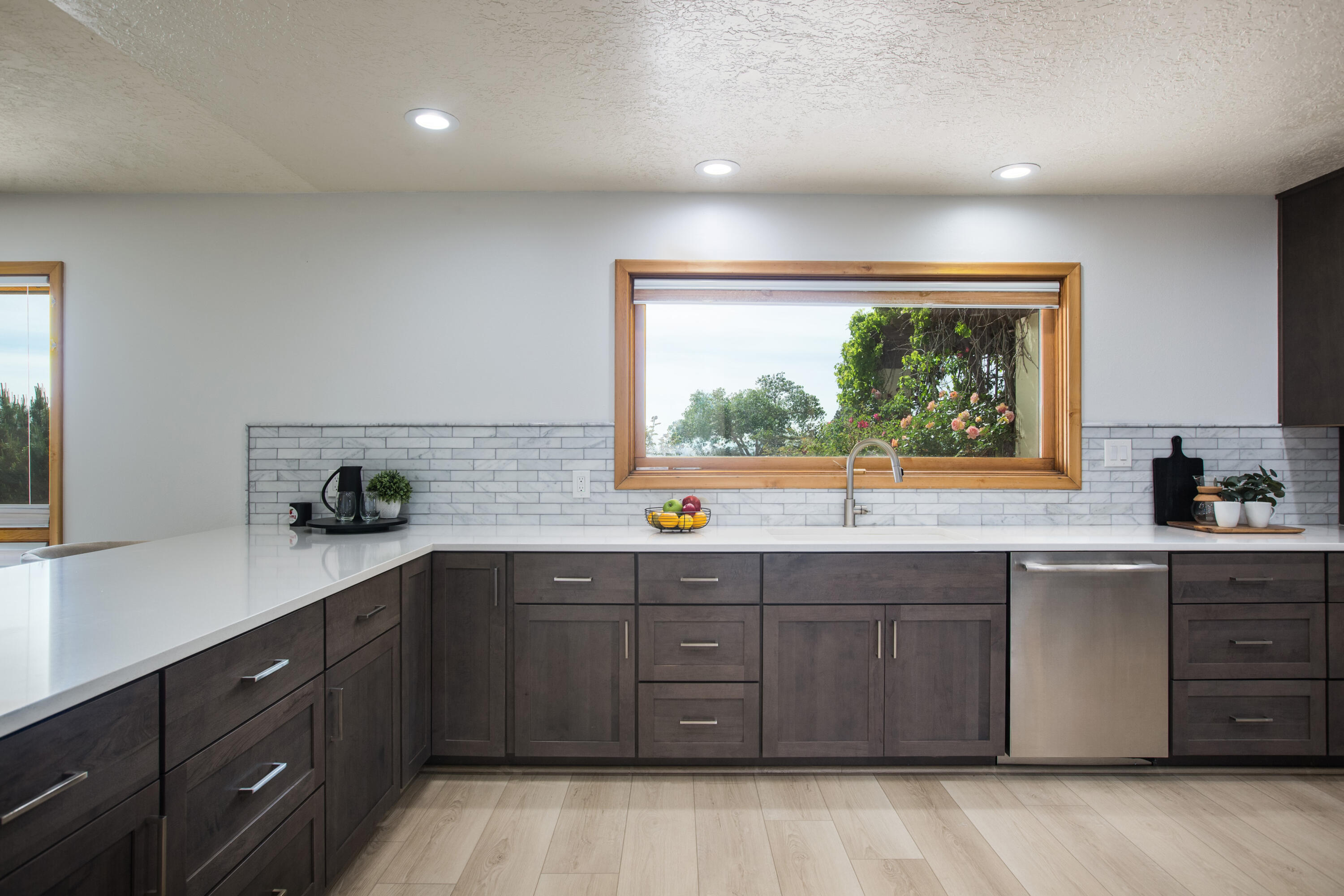 Photo 9 — 605 Cedar Hill Road NE