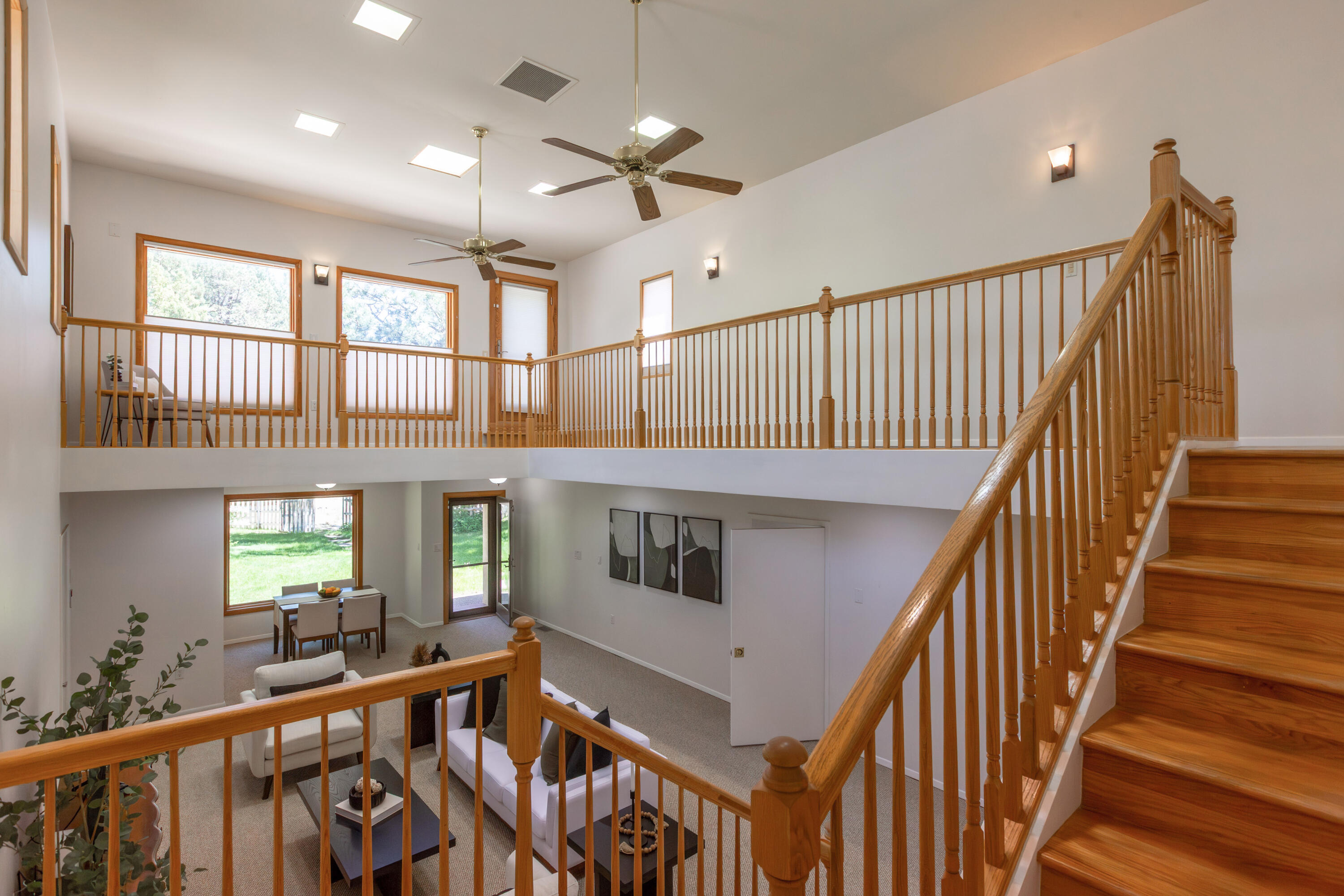 Photo 7 — 605 Cedar Hill Road NE