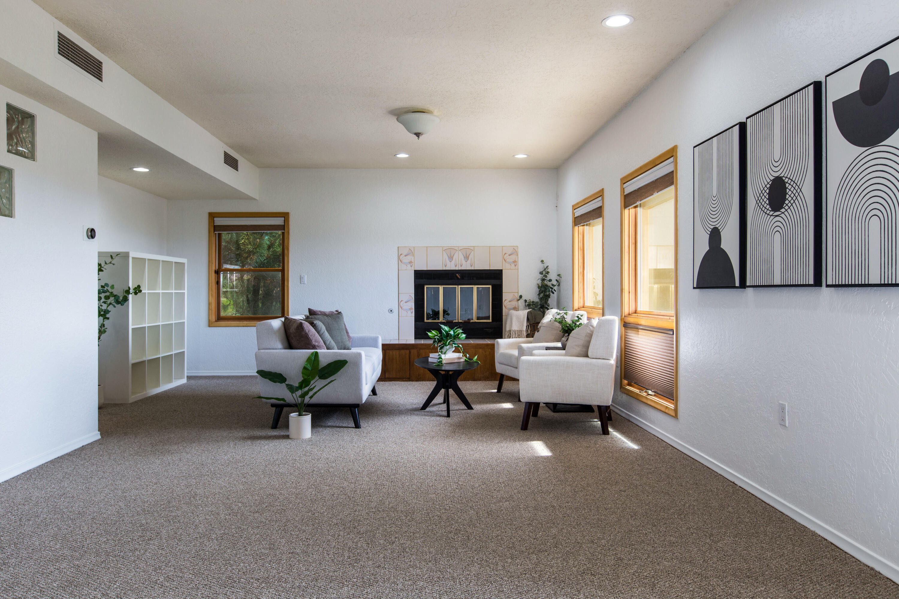 Photo 6 — 605 Cedar Hill Road NE