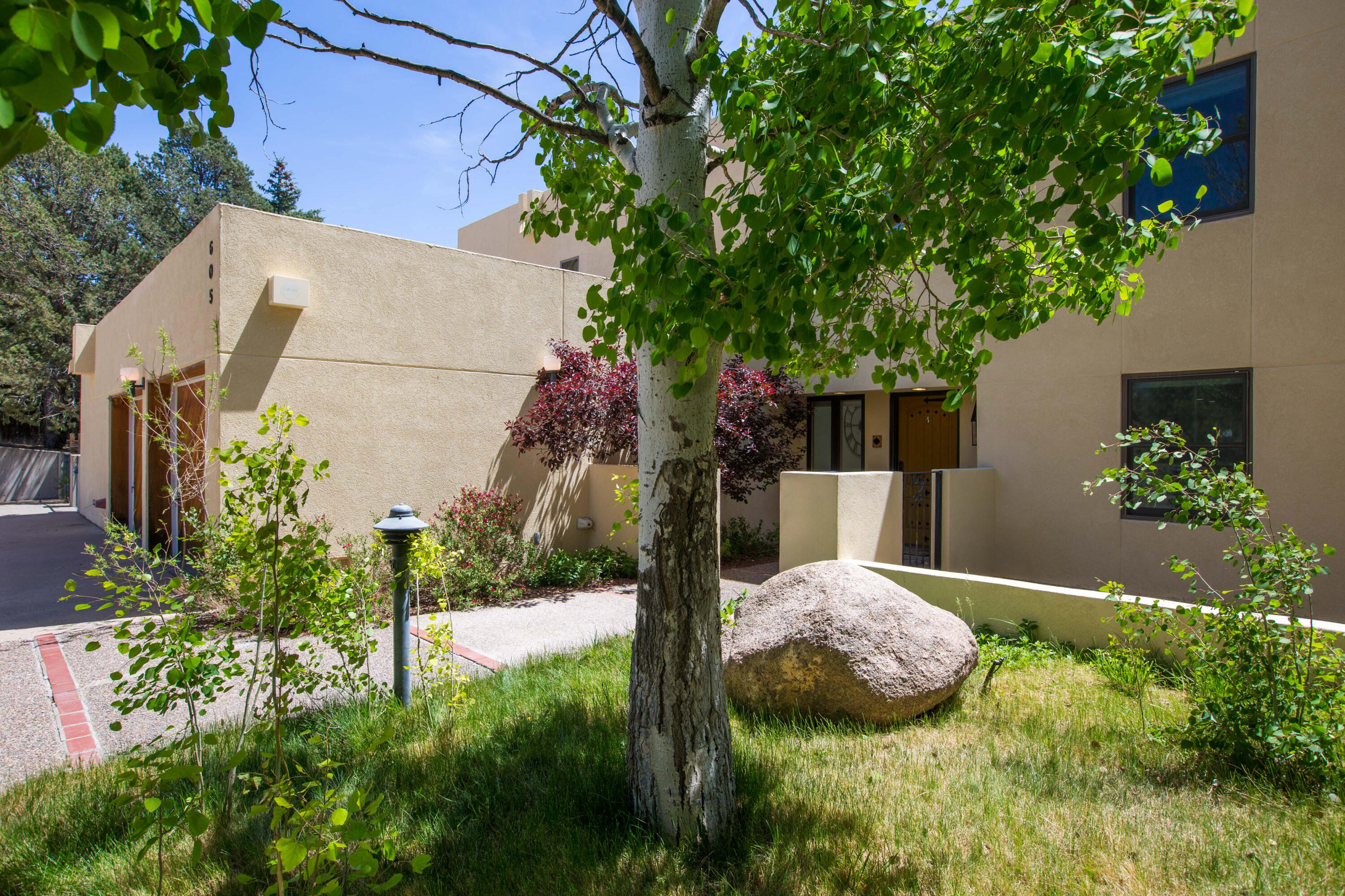 Photo 5 — 605 Cedar Hill Road NE
